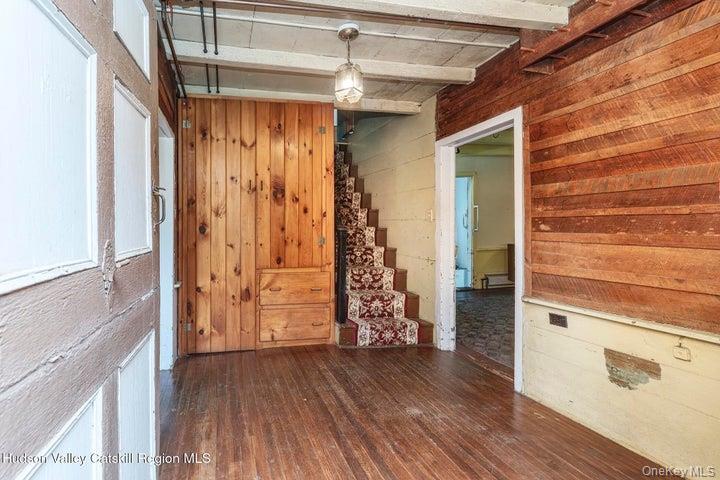 546 Berme Road Property Photo 14