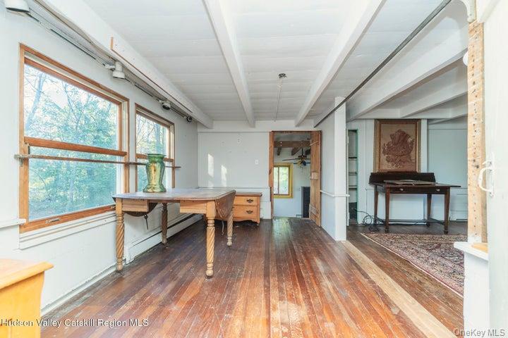 546 Berme Road Property Photo 35