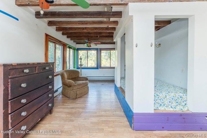546 Berme Road Property Photo 37