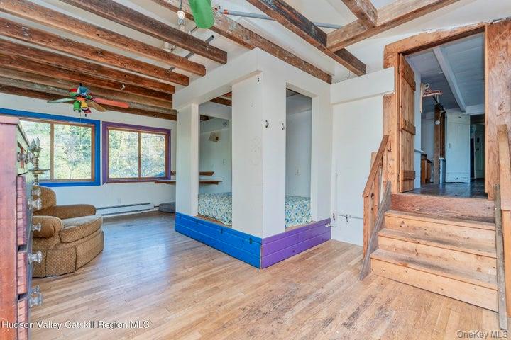546 Berme Road Property Photo 38