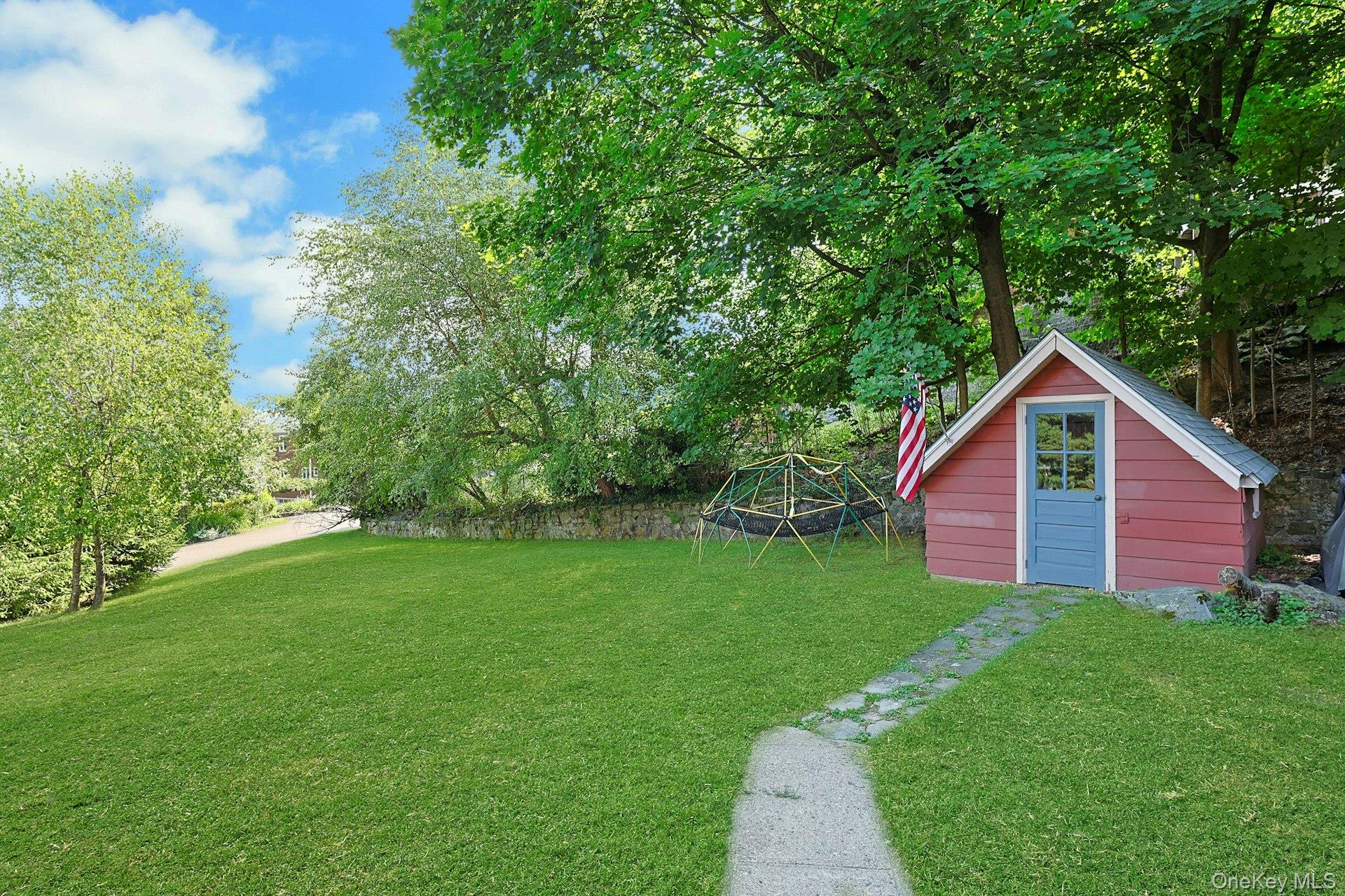 6 Grandview Avenue Property Photo 35