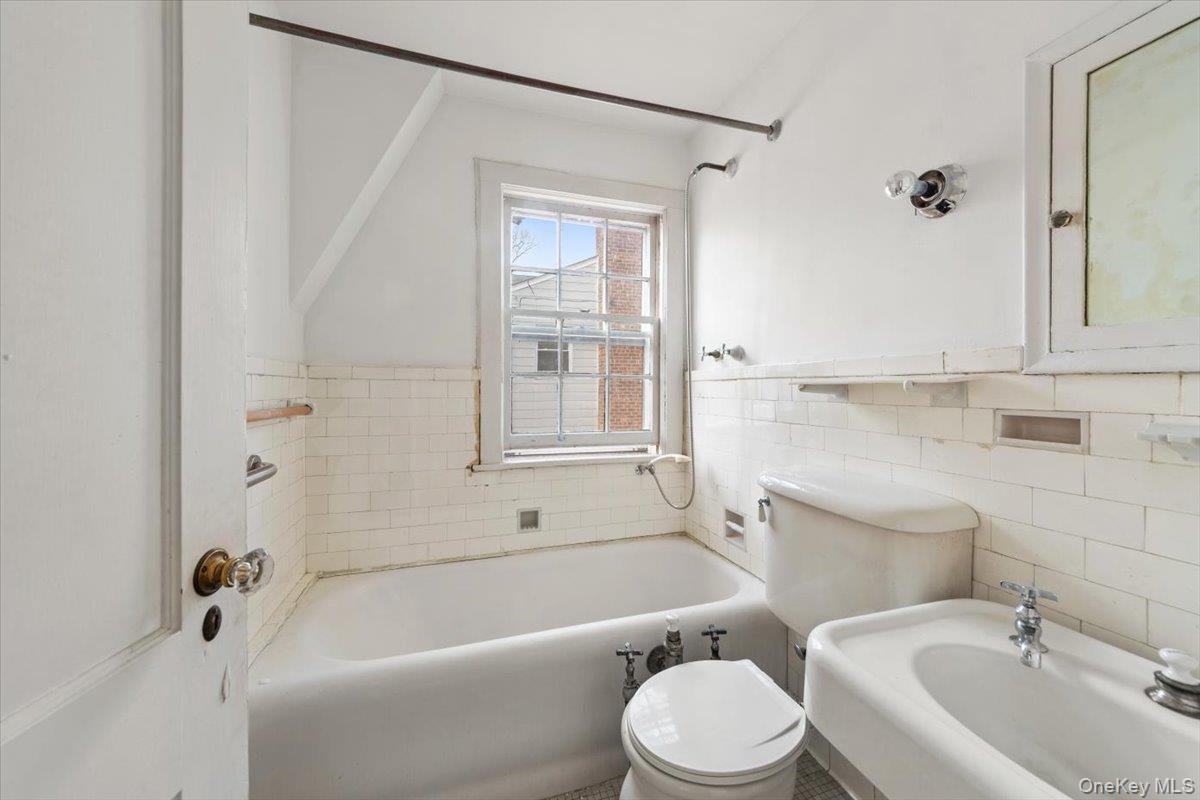 310 W 263rd Street Property Photo 17
