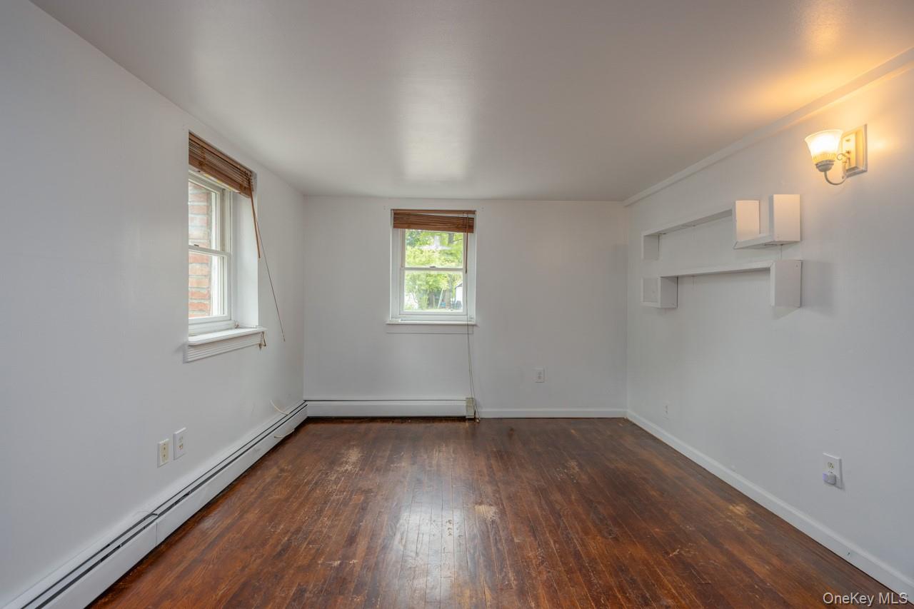 60 College Avenue 2 - Lower Front Property Photo 6