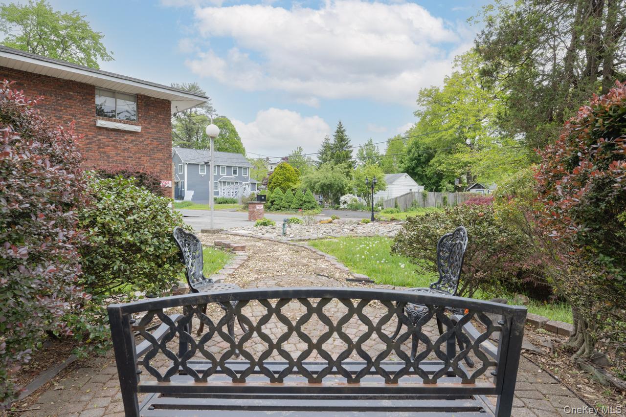 60 College Avenue 2 - Lower Front Property Photo 22