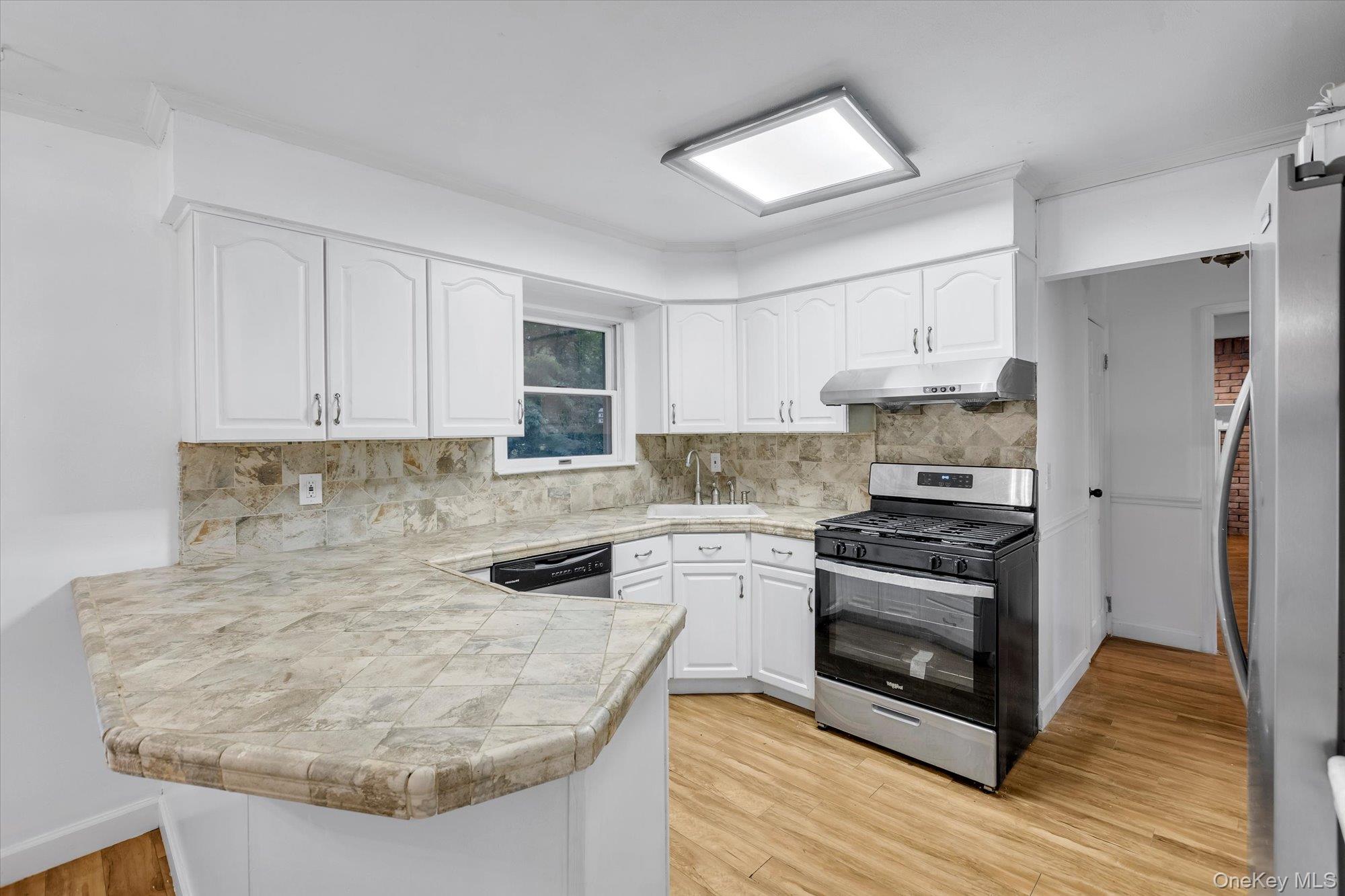 8 Julia Circle Property Photo 10