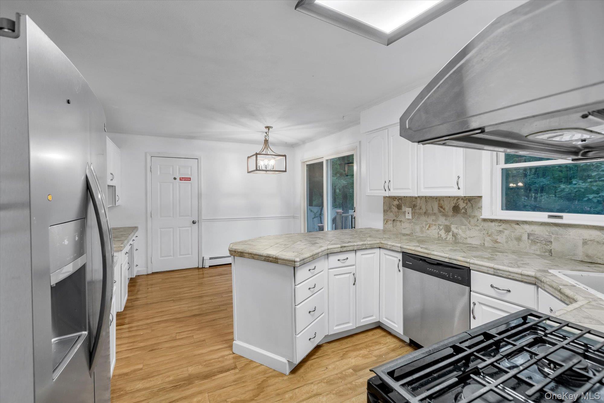 8 Julia Circle Property Photo 11