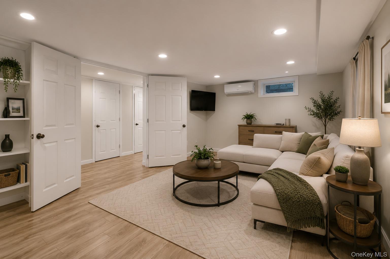 8 Julia Circle Property Photo 21