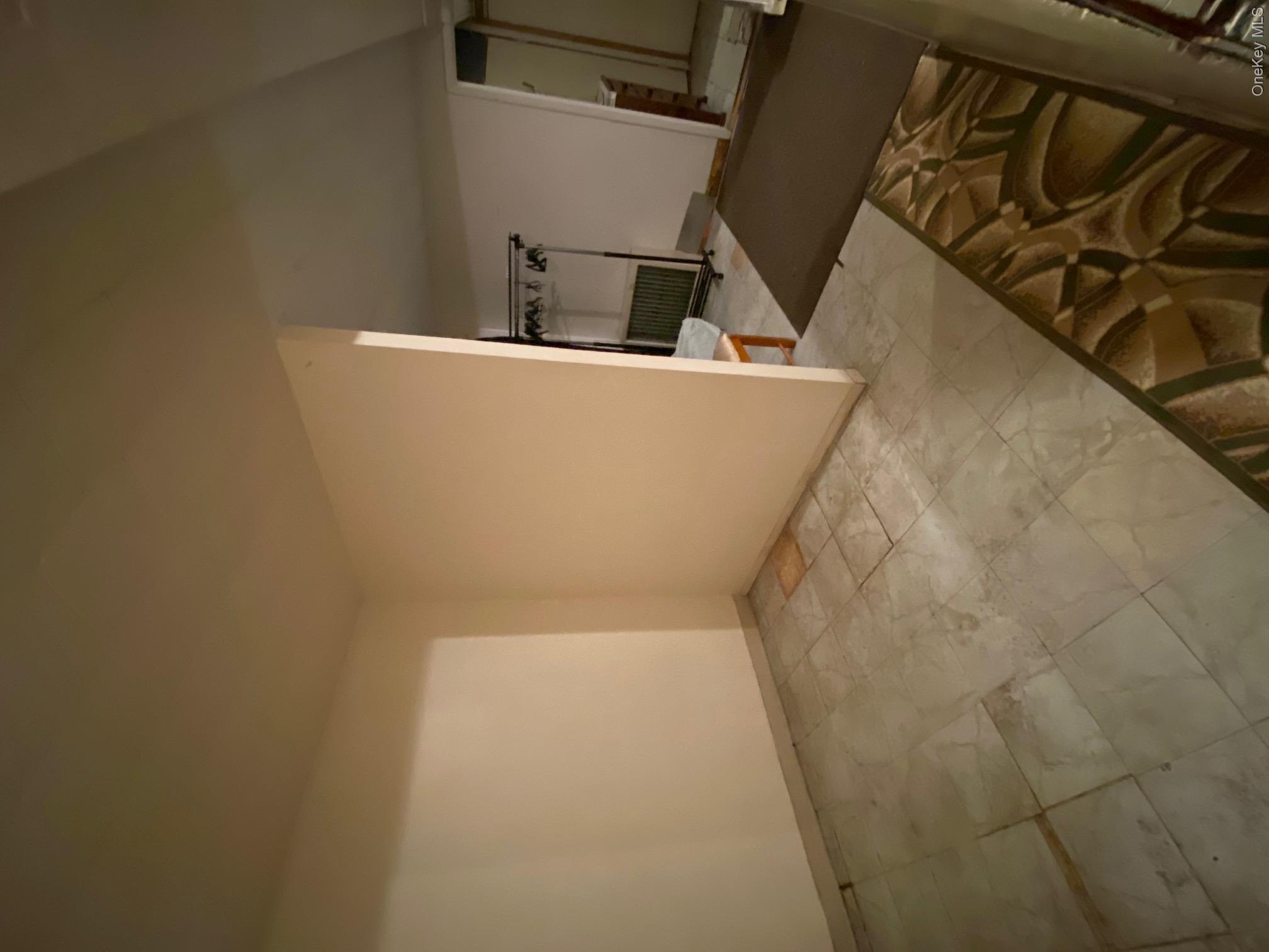 1126 Ward Avenue Property Photo 12
