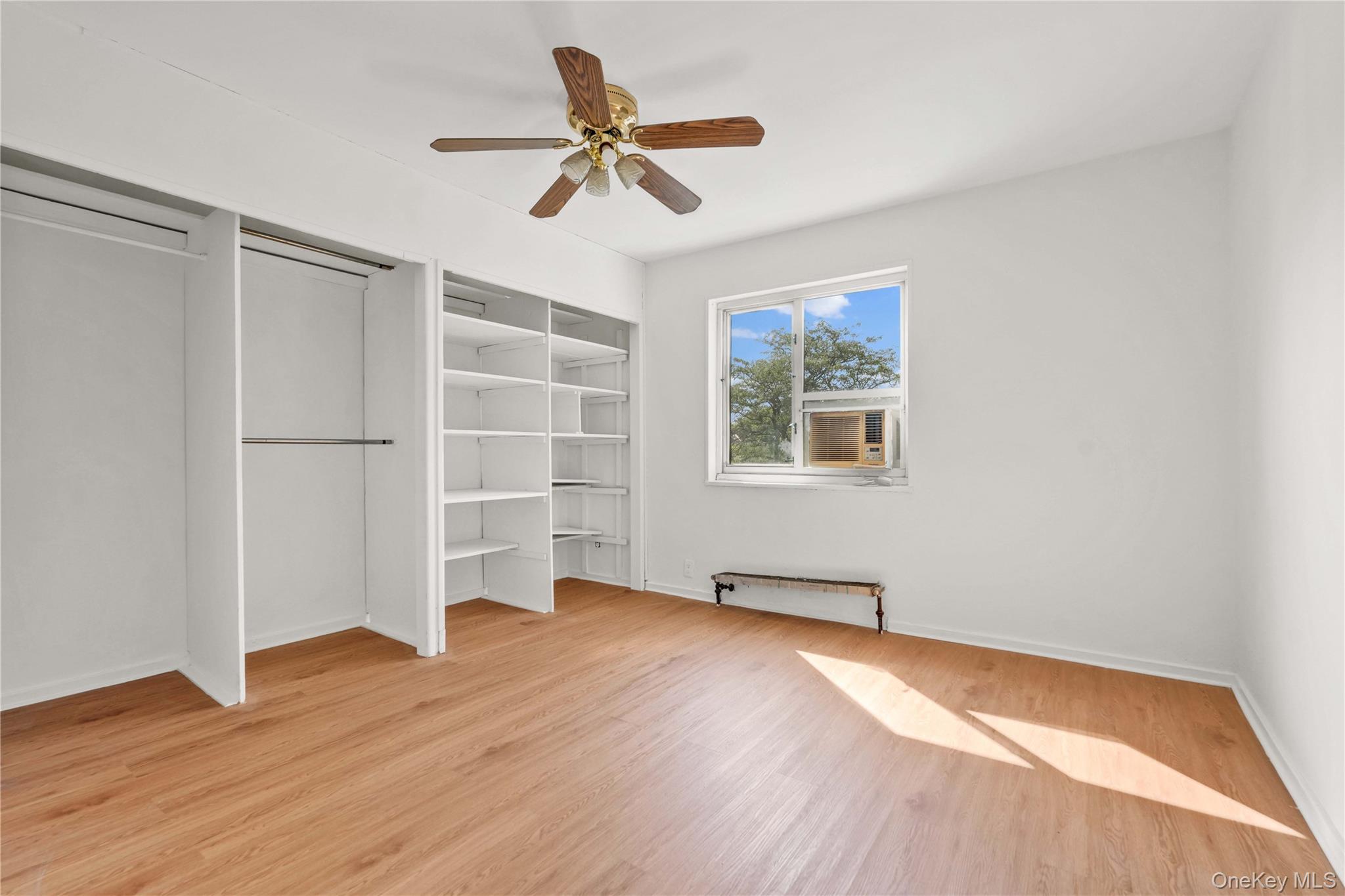 224-01 Hillside Avenue Upper Property Photo 22