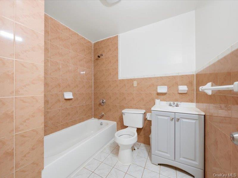 1991 Pacific Street Property Photo 18