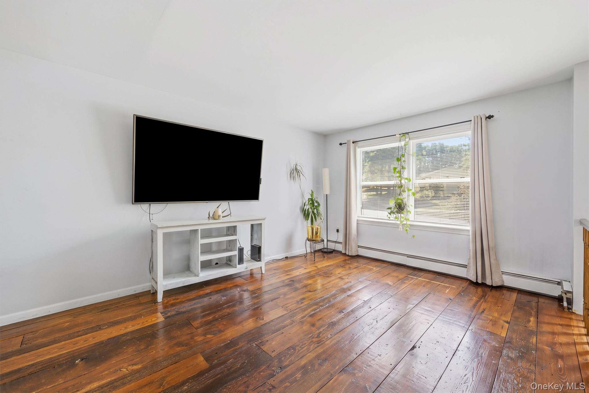 6 Virginia Circle Property Photo 7