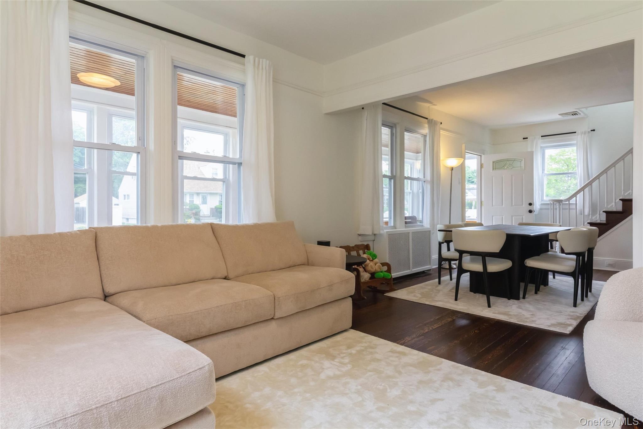 469 Chester Street Property Photo 12
