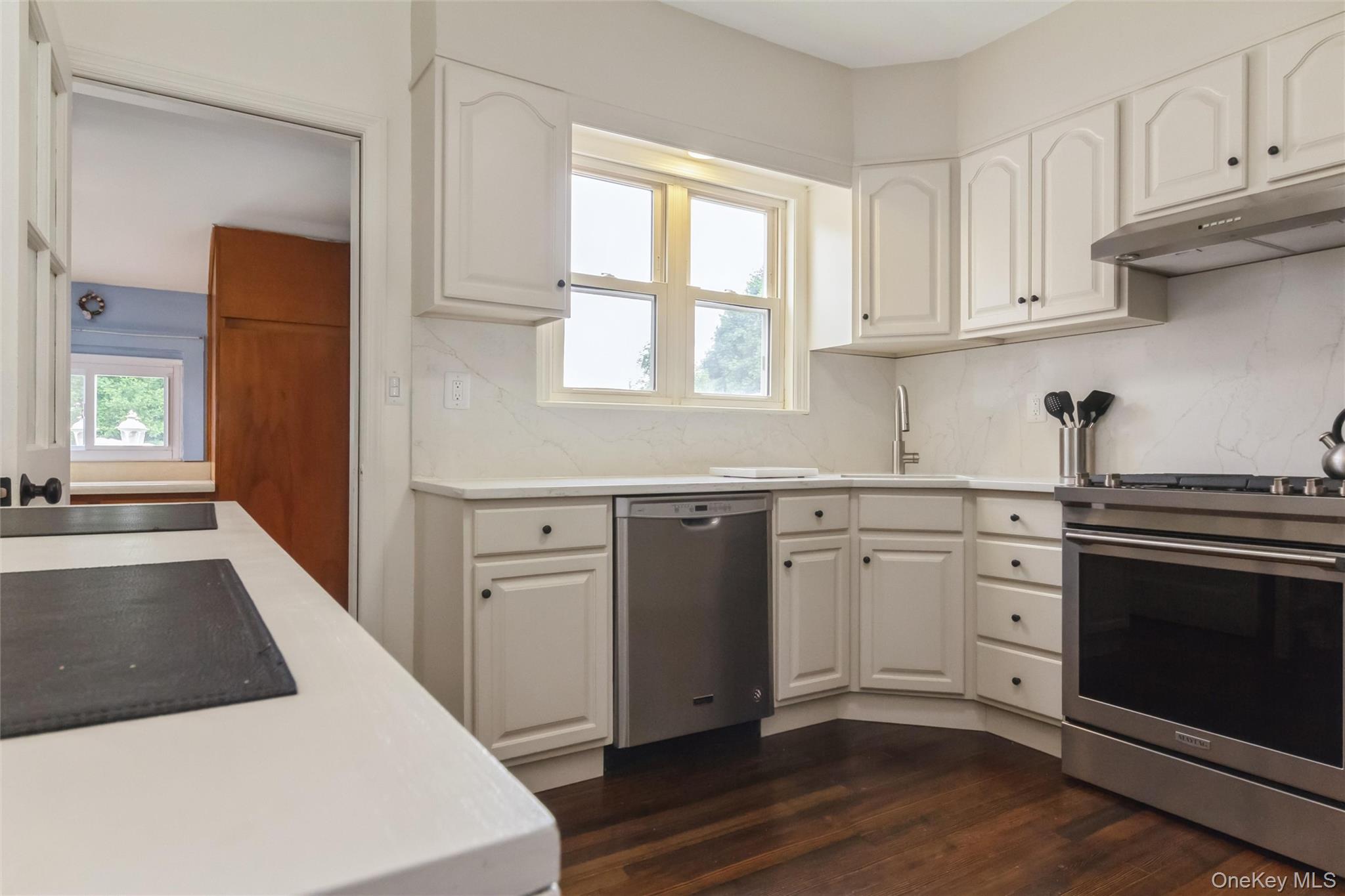 469 Chester Street Property Photo 16