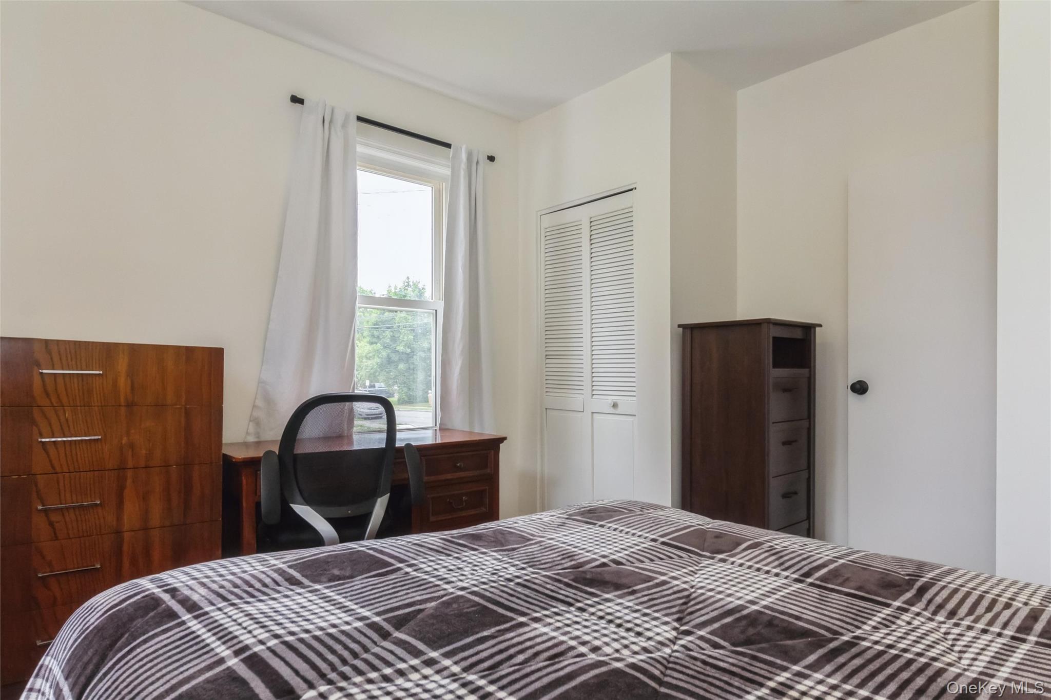 469 Chester Street Property Photo 20