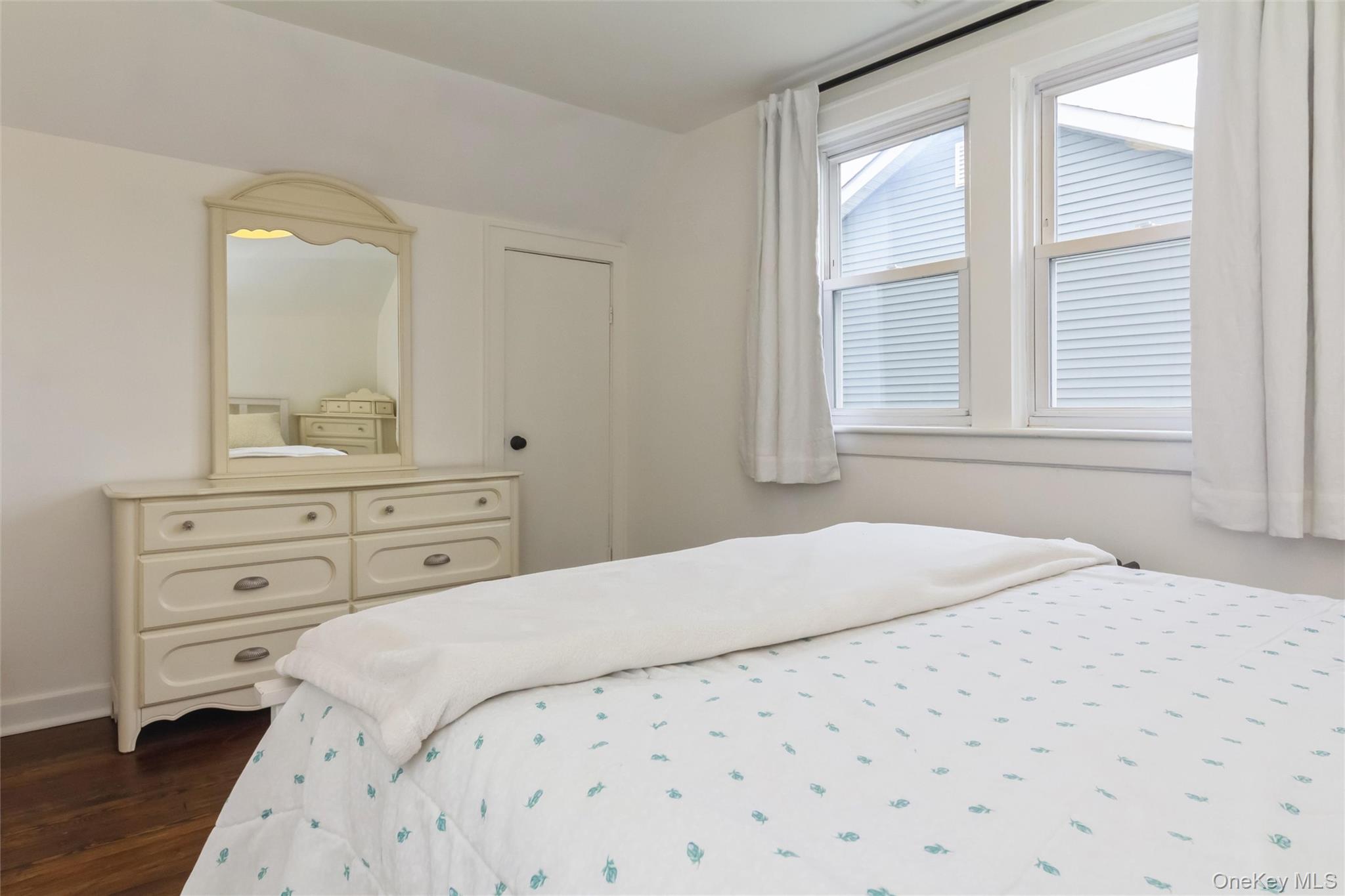 469 Chester Street Property Photo 25
