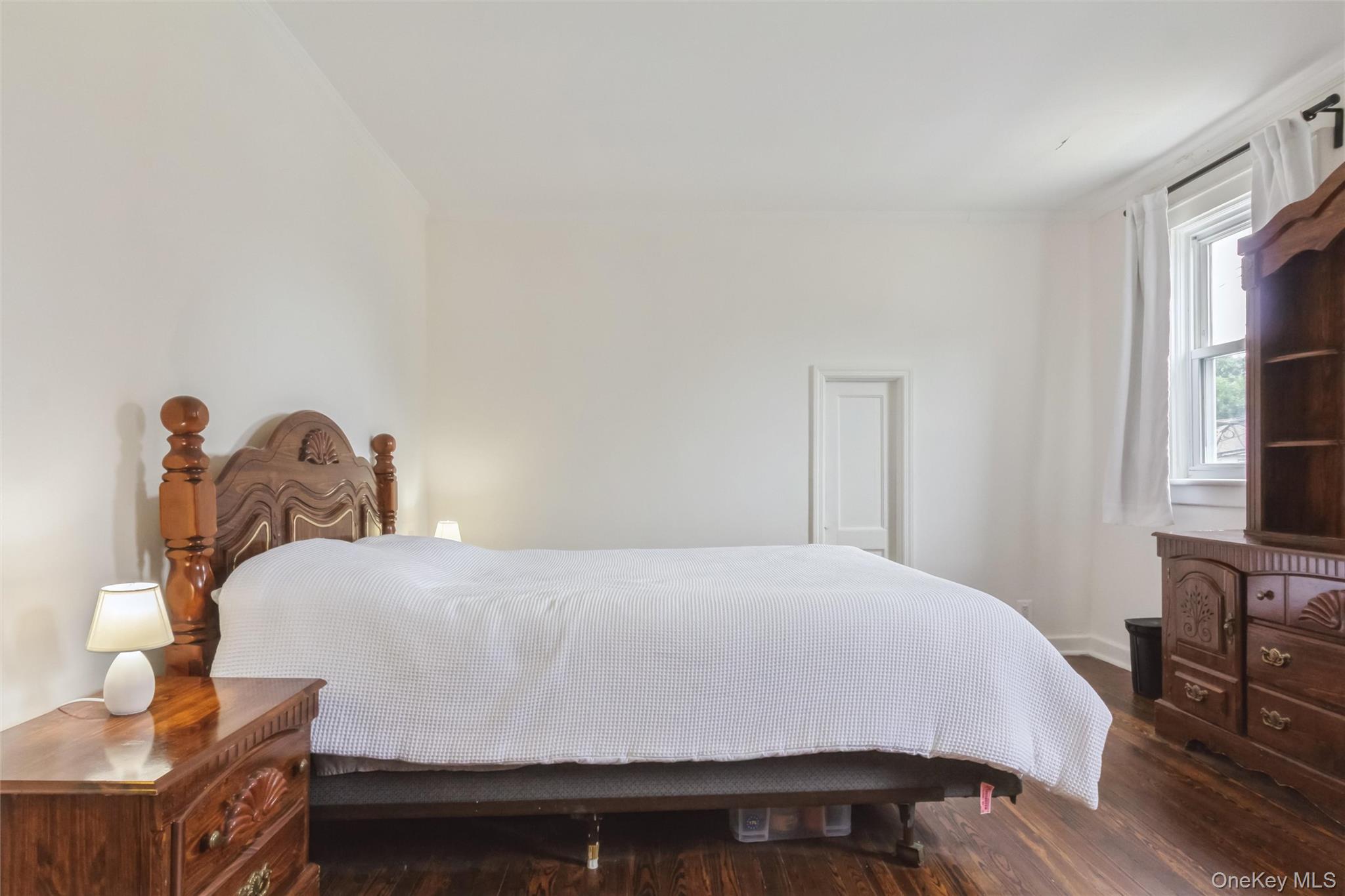 469 Chester Street Property Photo 28