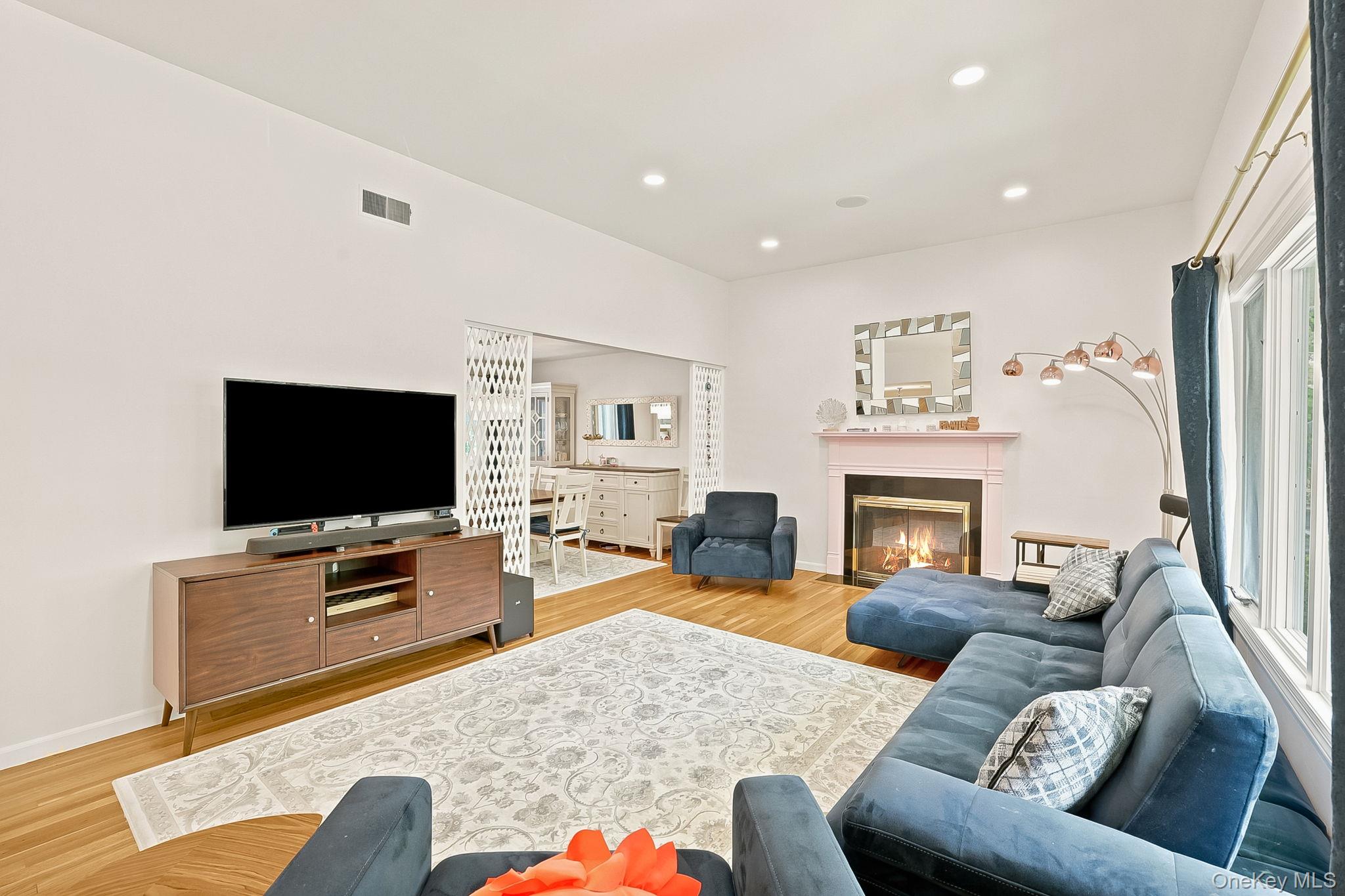 80 Hickory Hill Drive Property Photo 4