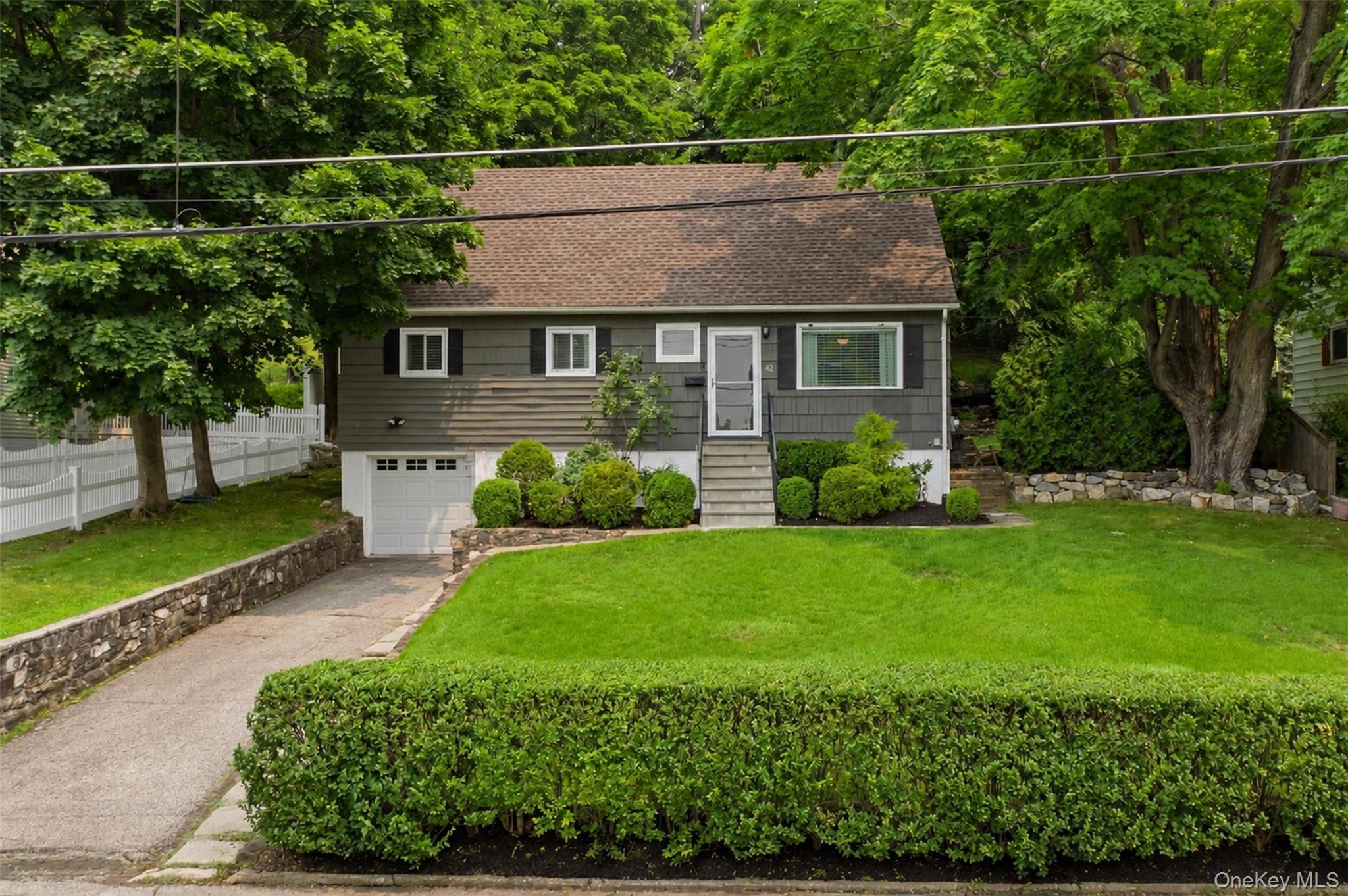 42 Pershing Avenue Property Photo 2