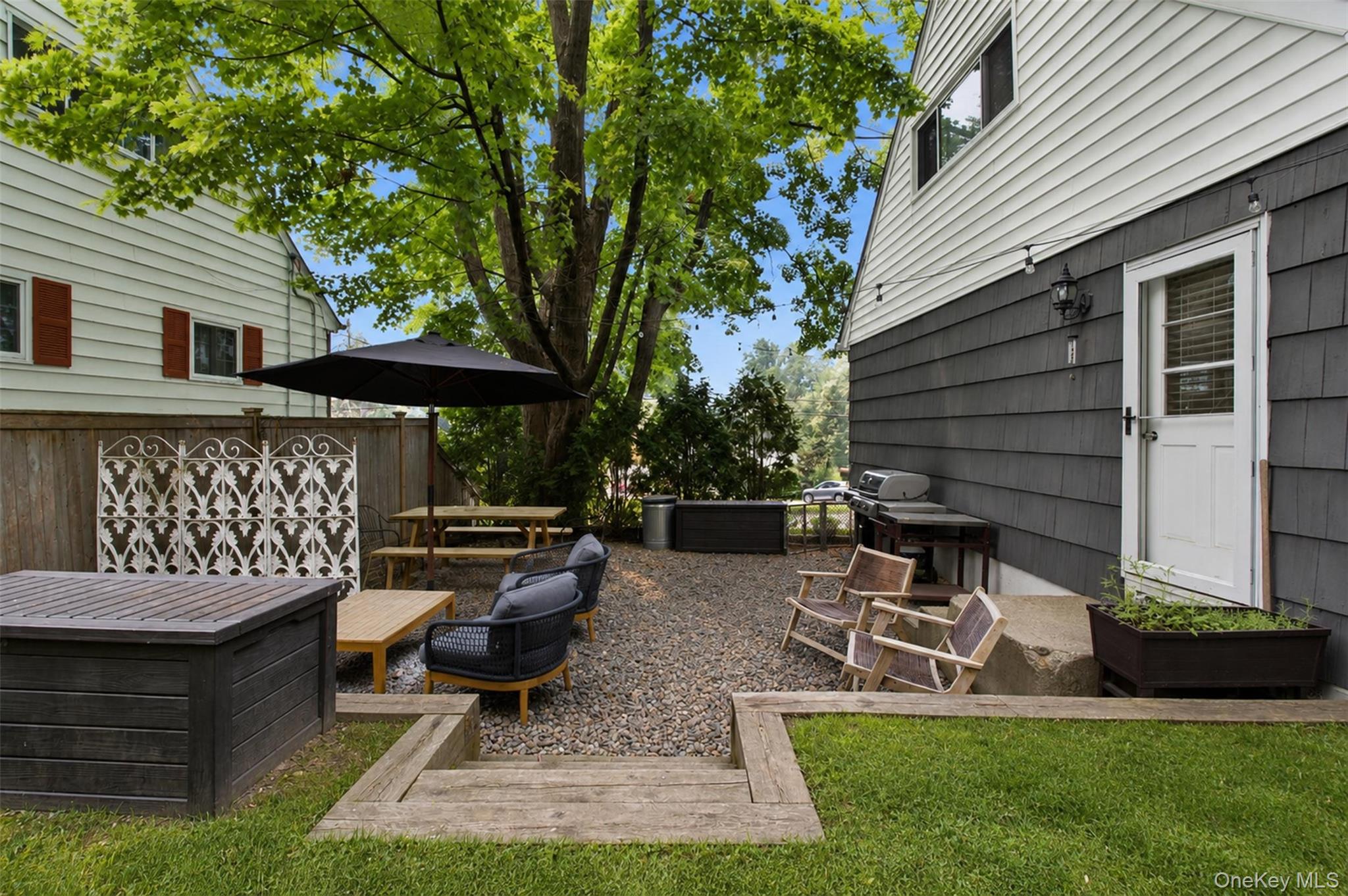 42 Pershing Avenue Property Photo 22