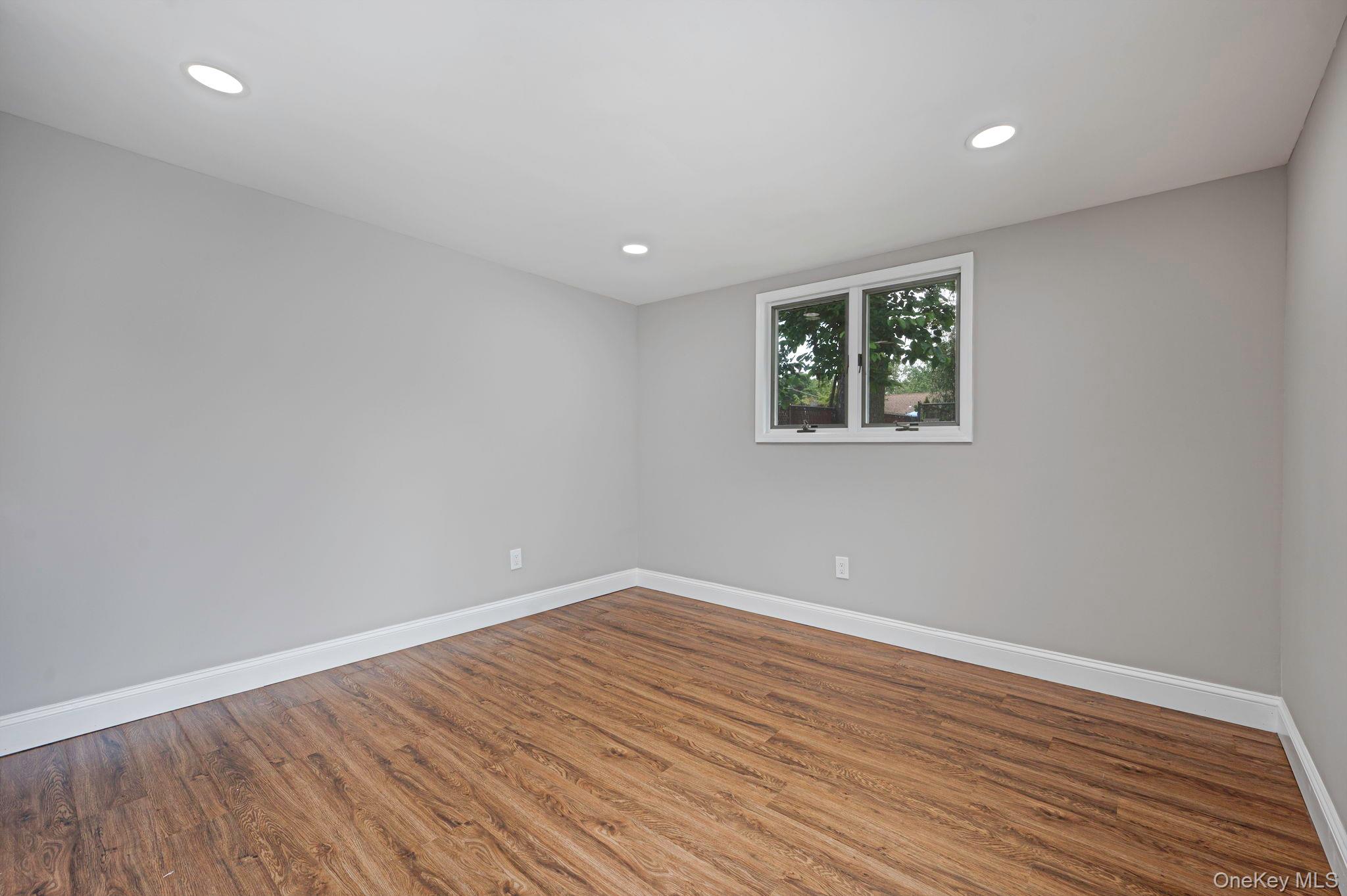 1440 Lombardy Boulevard Property Photo 10