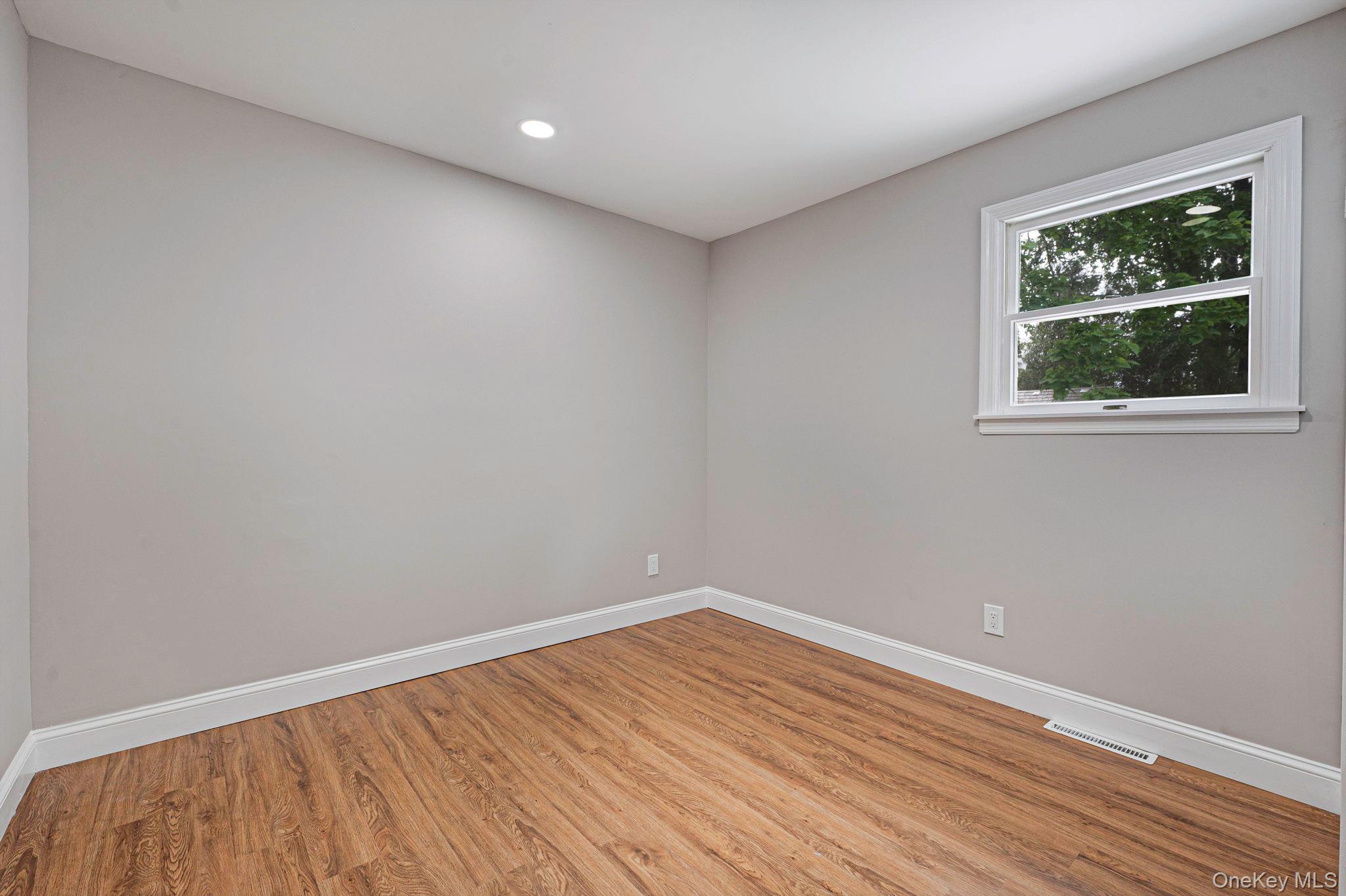 1440 Lombardy Boulevard Property Photo 14