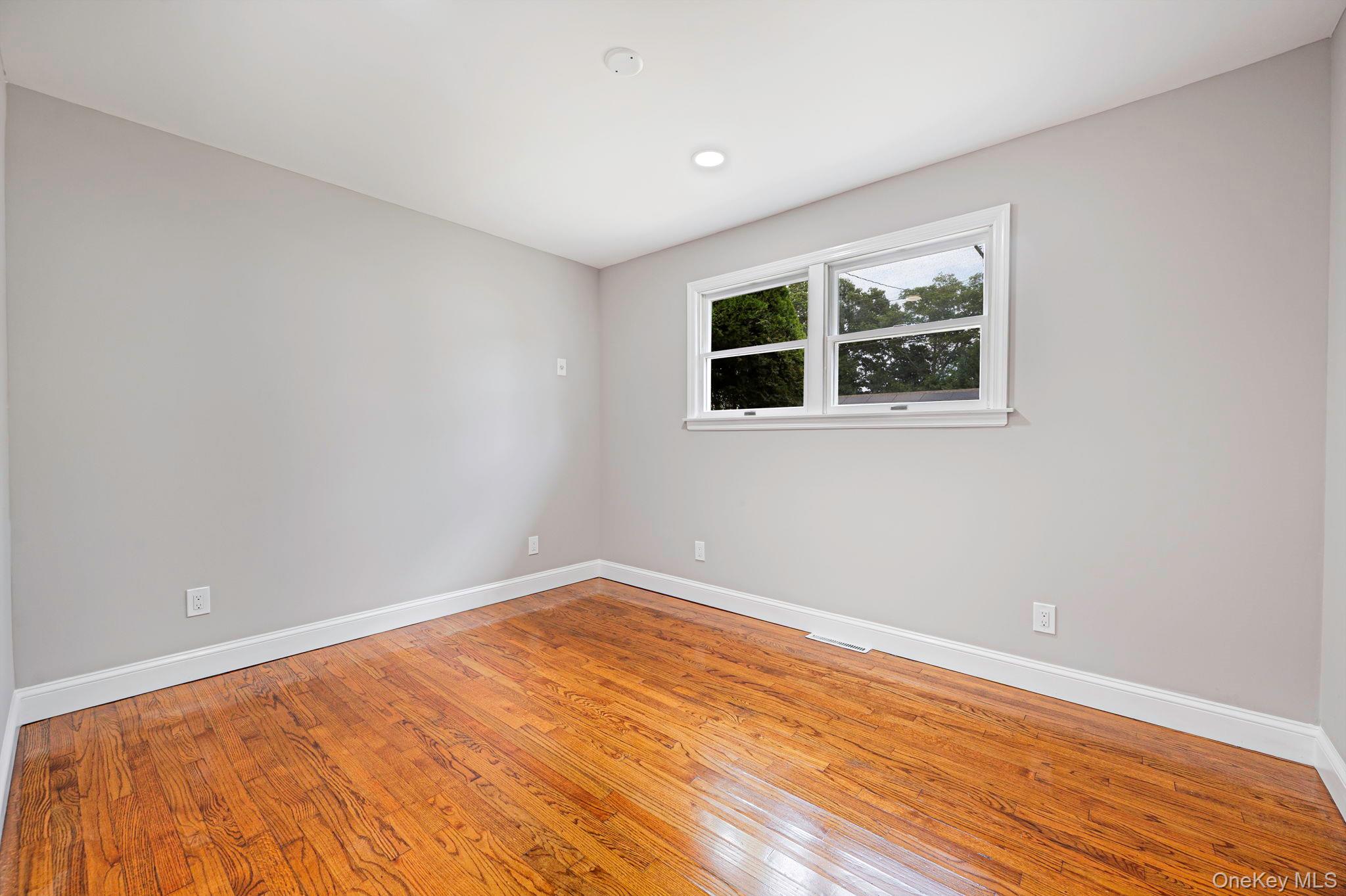 1440 Lombardy Boulevard Property Photo 16