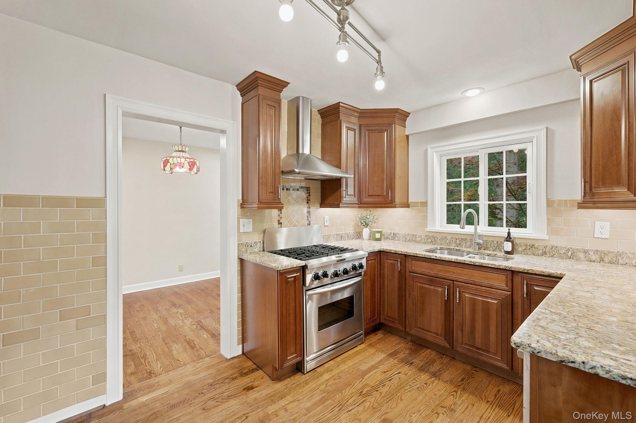 80 Jane Street Property Photo 8