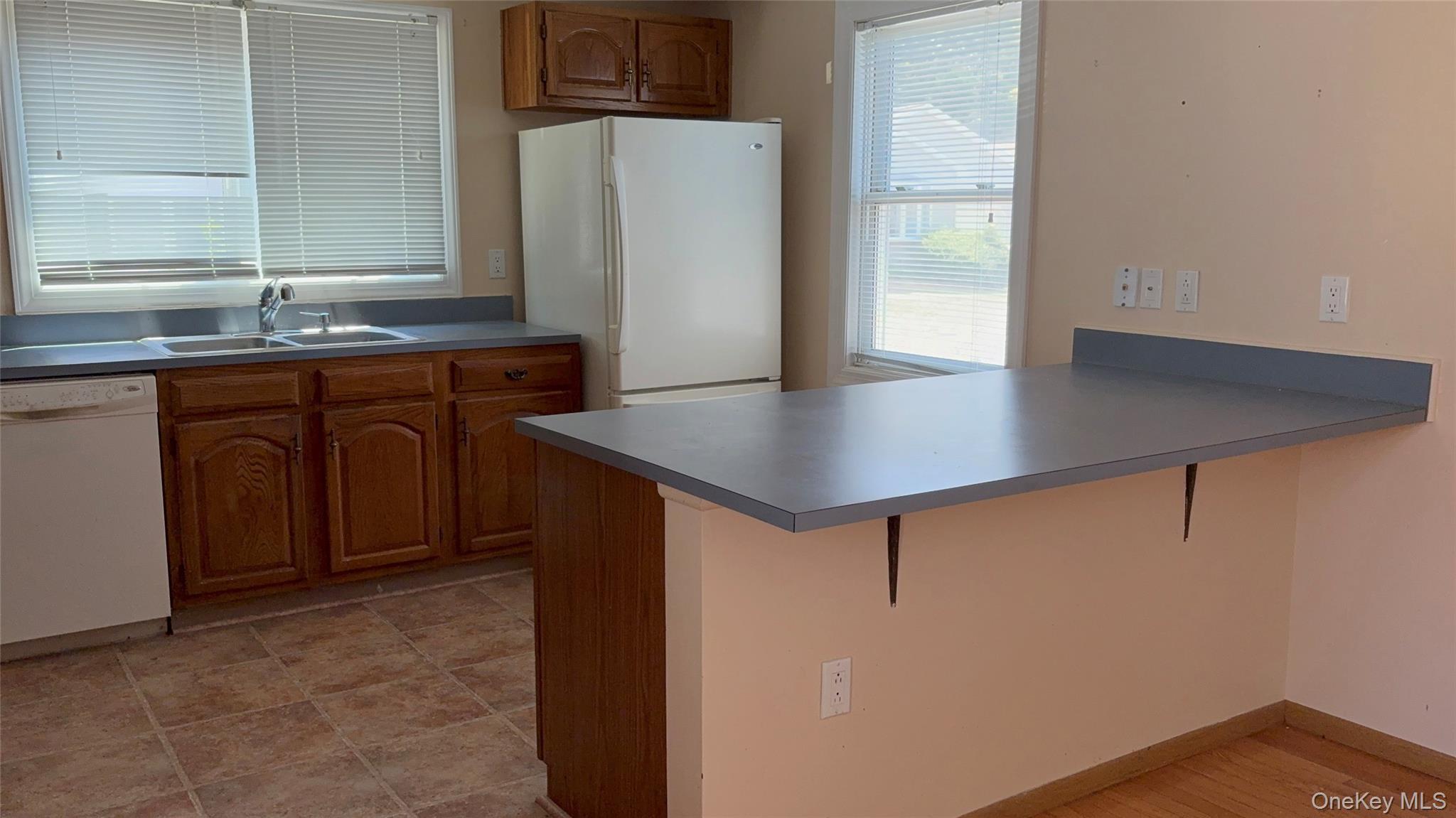 5131 Village Circle Property Photo 4