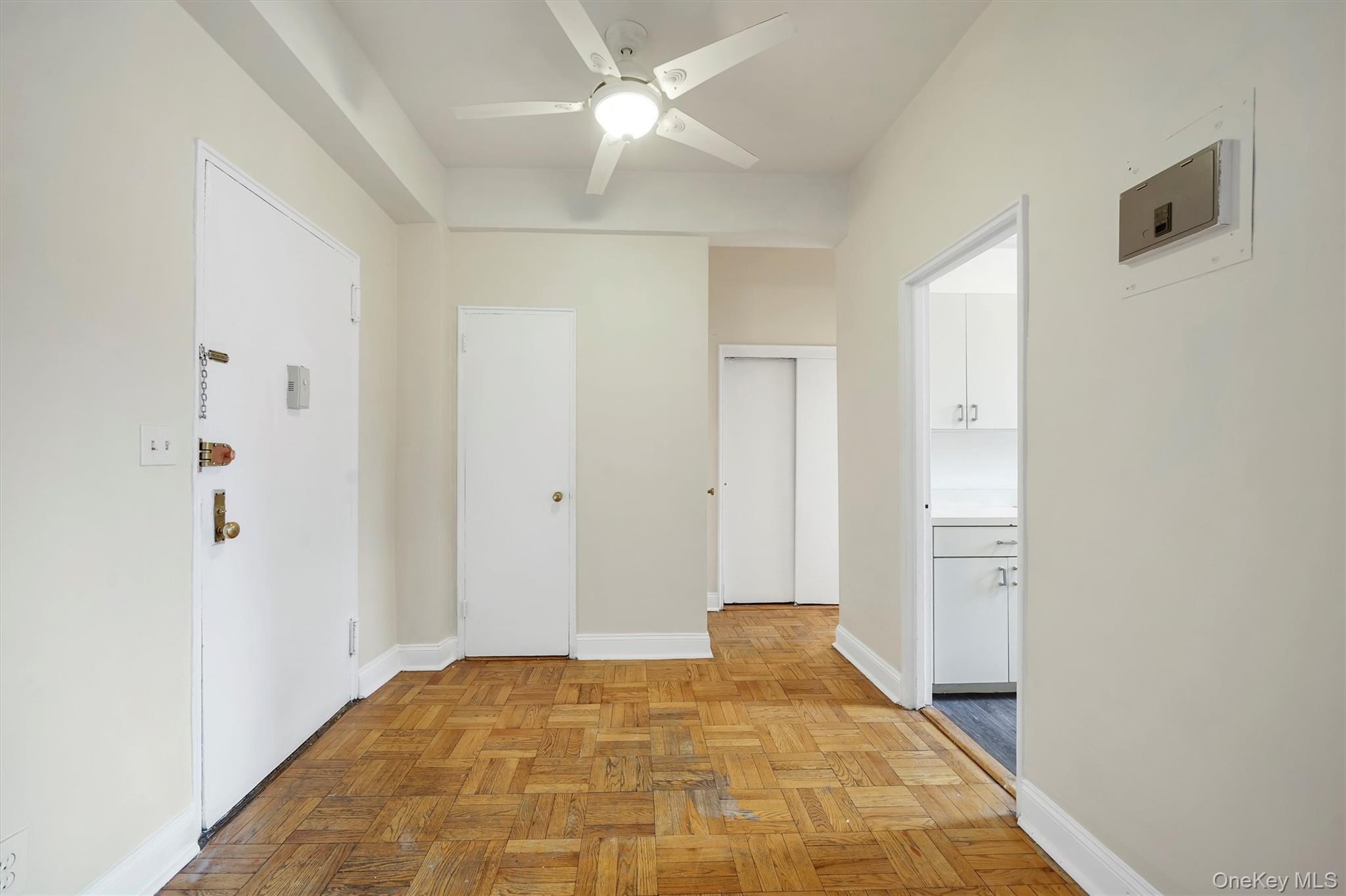 4 Sadore Lane 1-o Property Photo 8