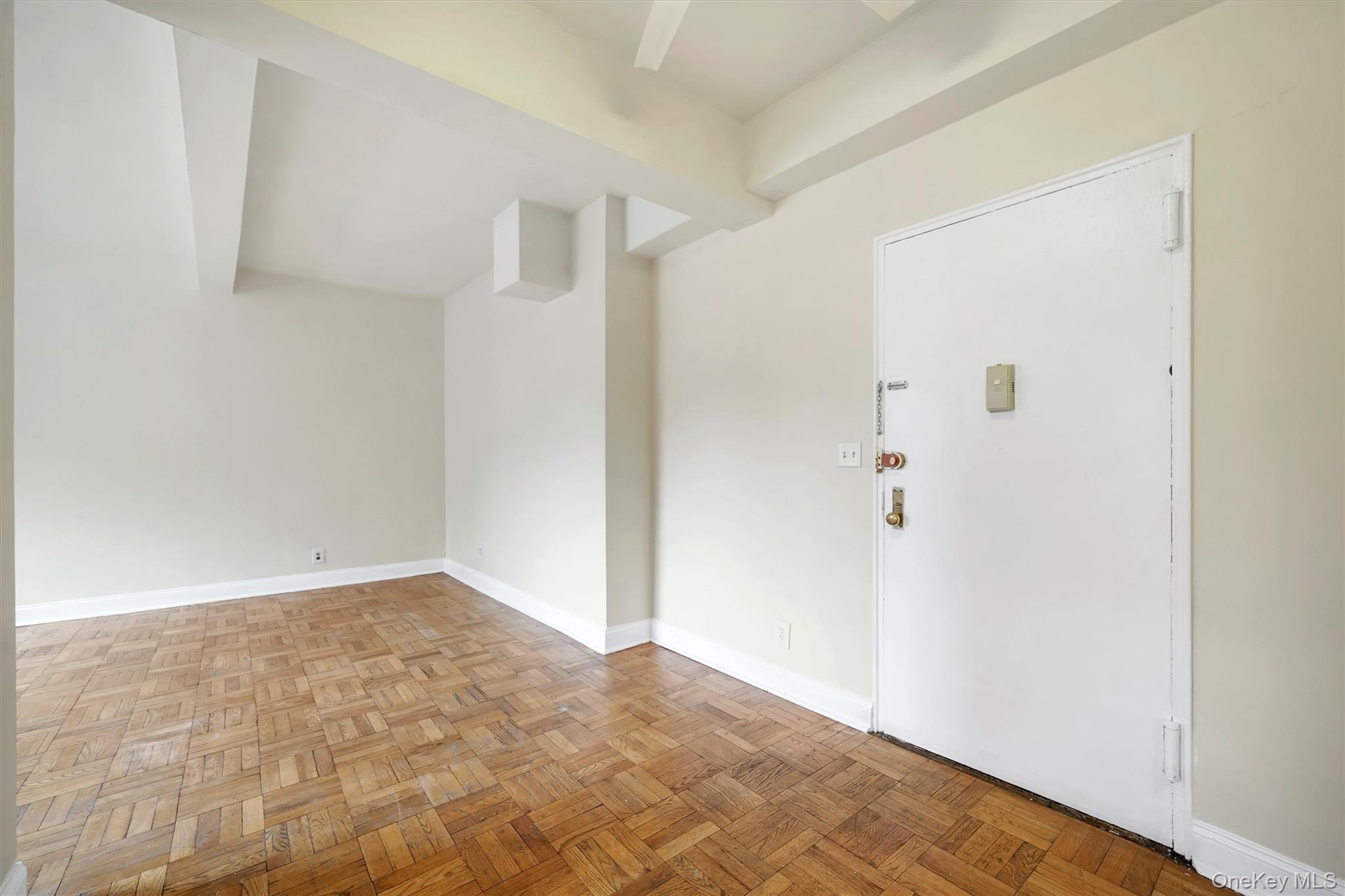 4 Sadore Lane 1-o Property Photo 9