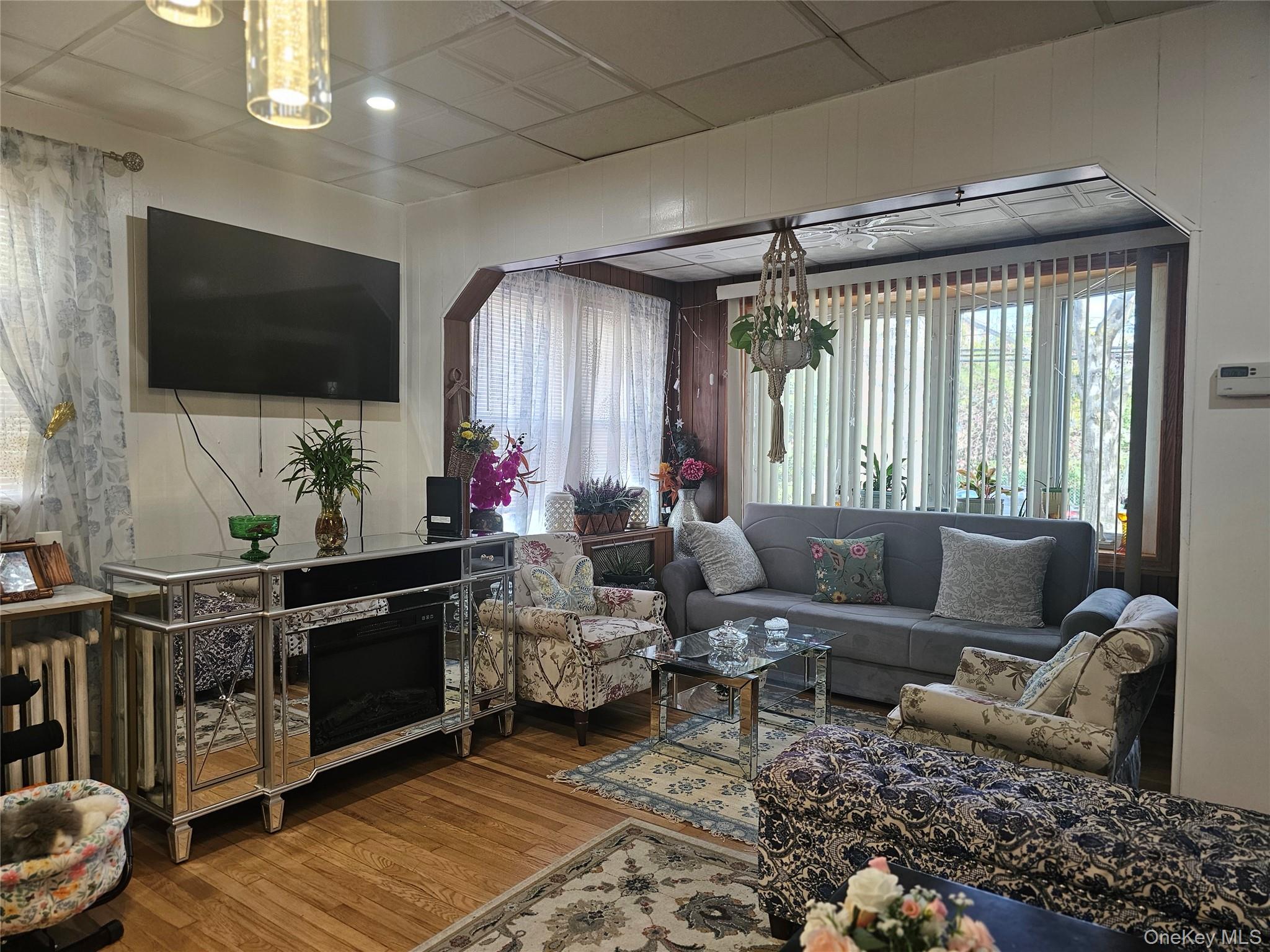 1629 Haight Avenue Property Photo 3