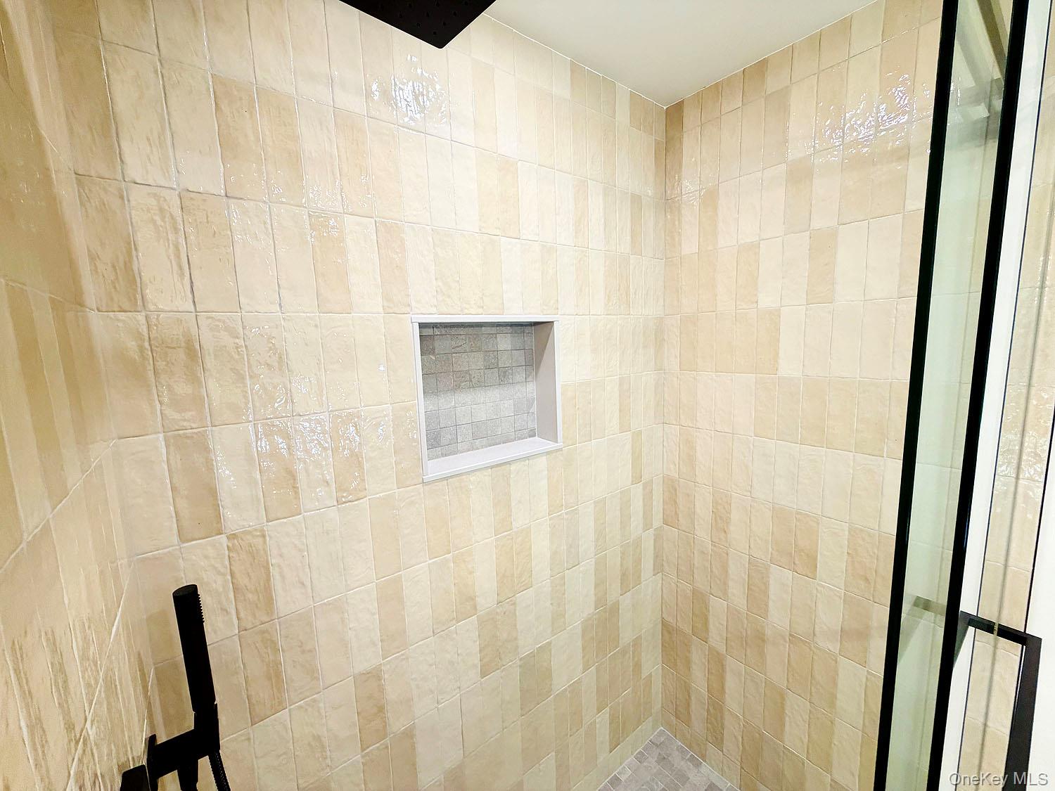 204 Country Road Property Photo 15