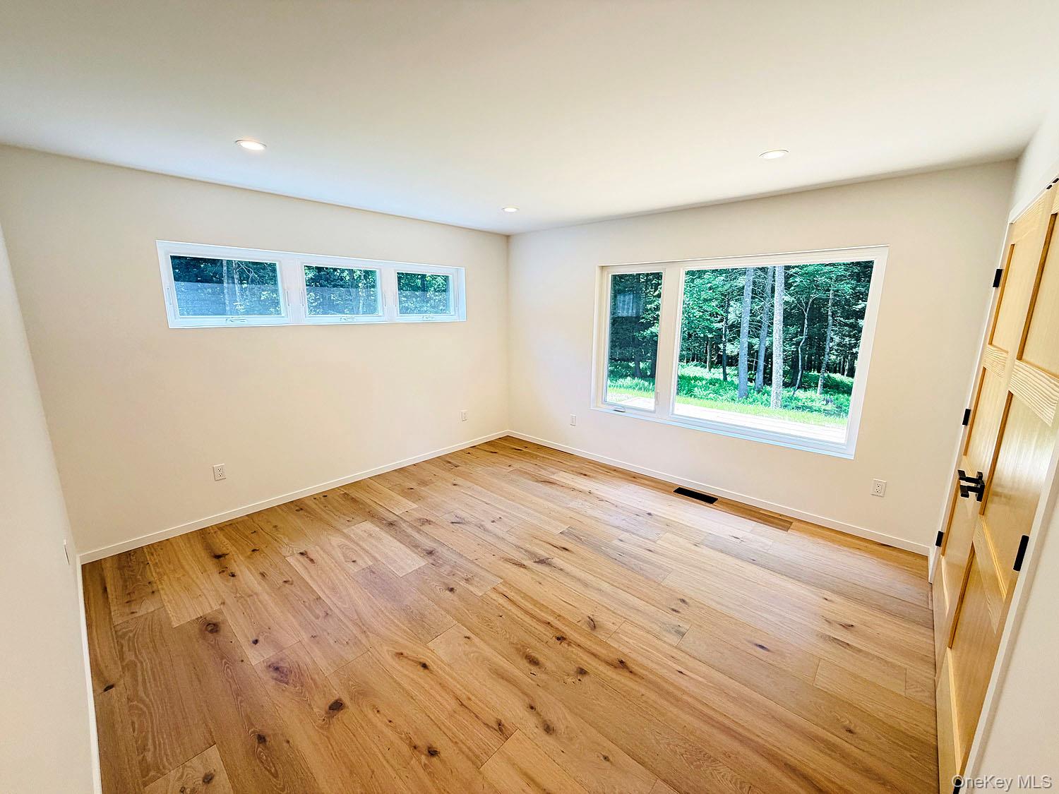 204 Country Road Property Photo 16