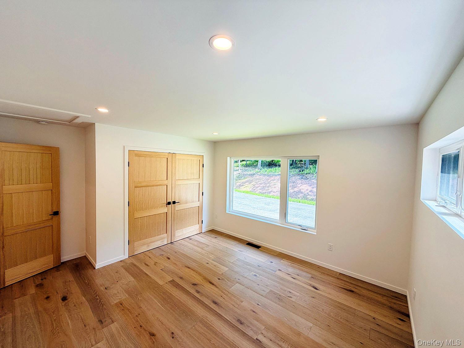204 Country Road Property Photo 17
