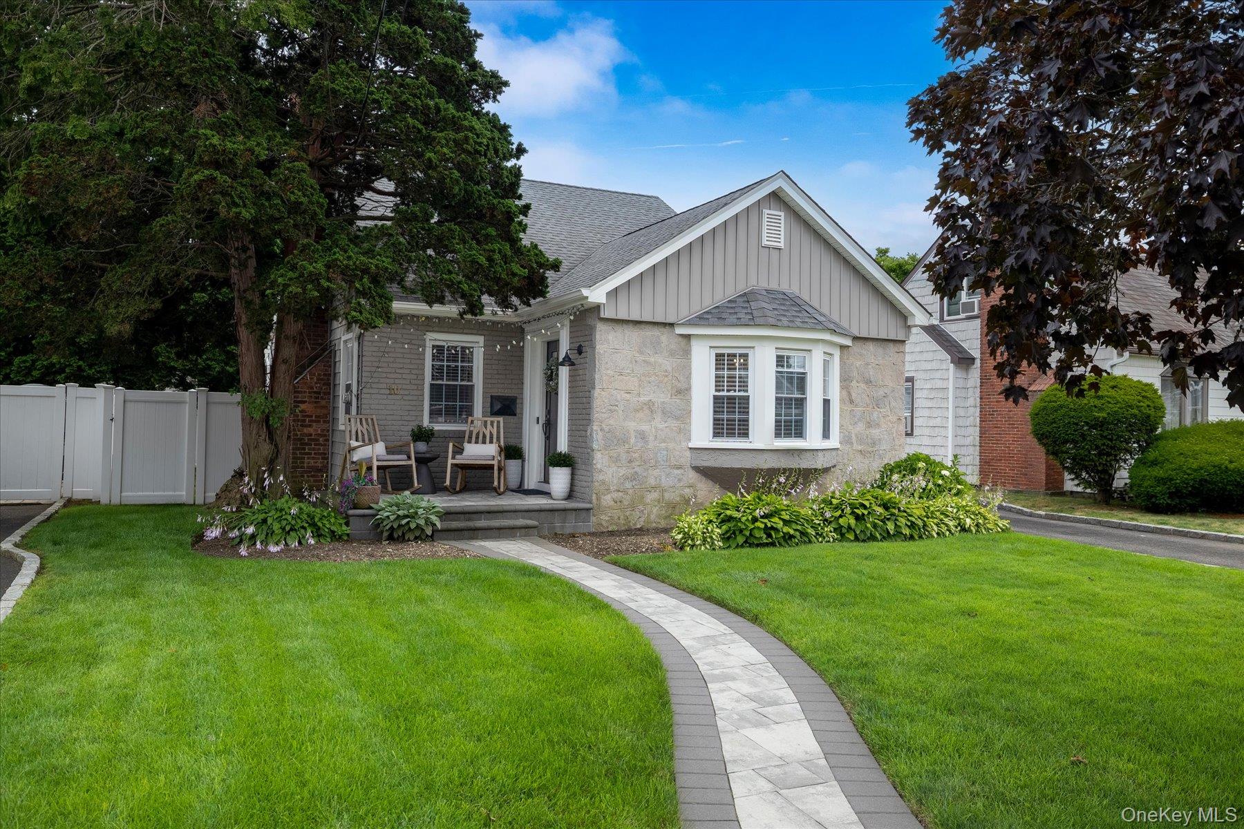 10 Woodland Avenue Property Photo 2