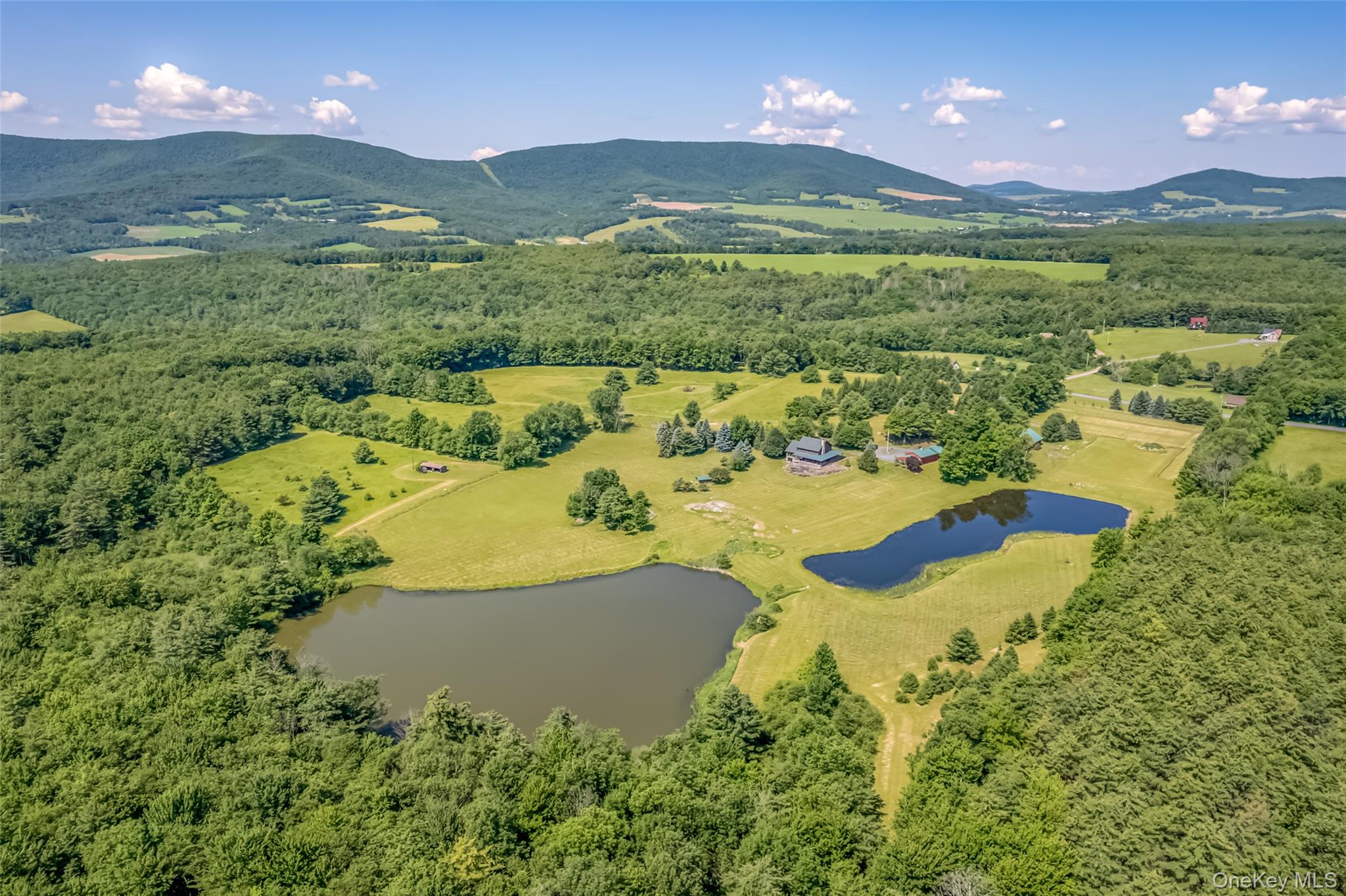 688 Bruce Porn Road Property Photo 2