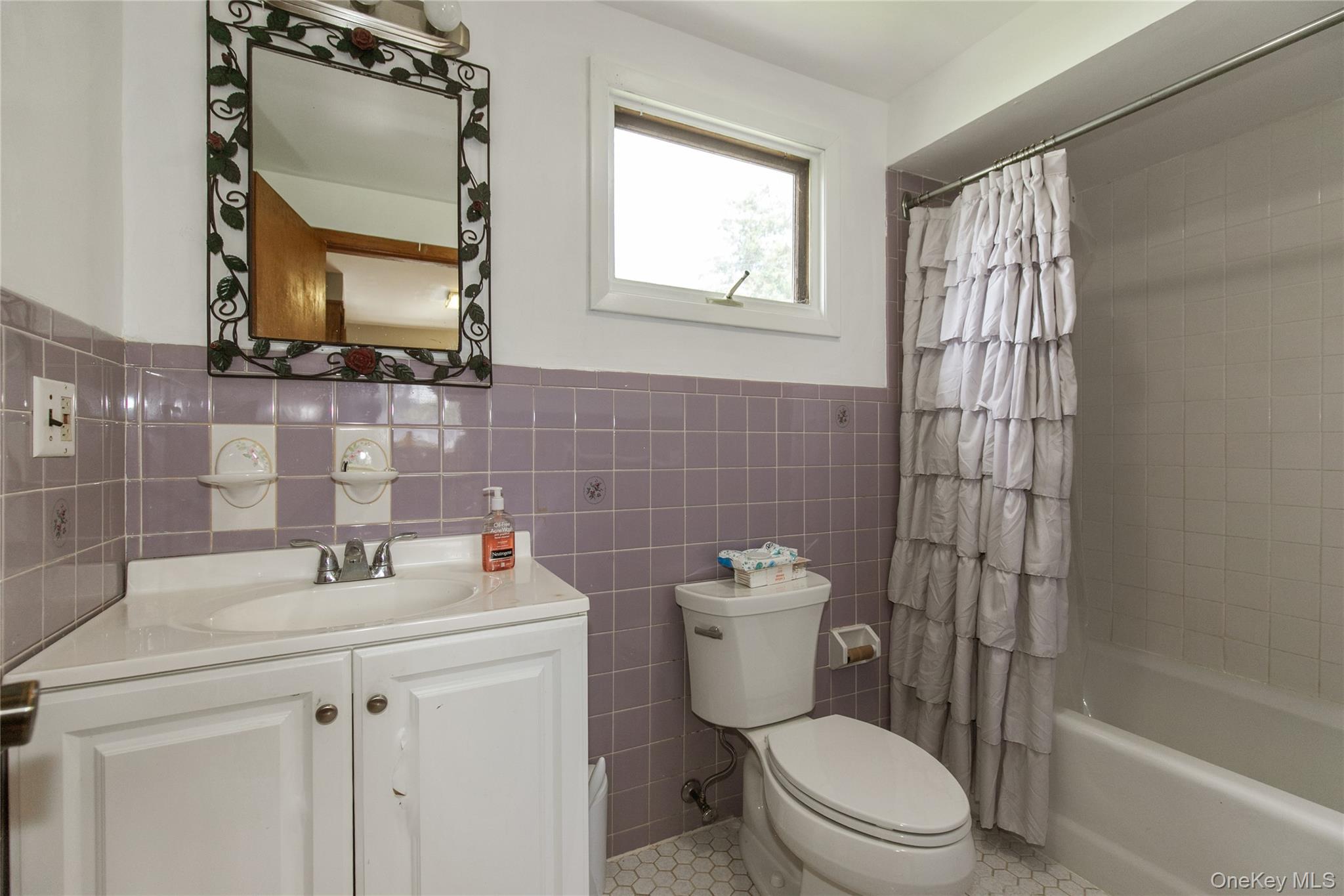44 Perry Avenue Property Photo 13