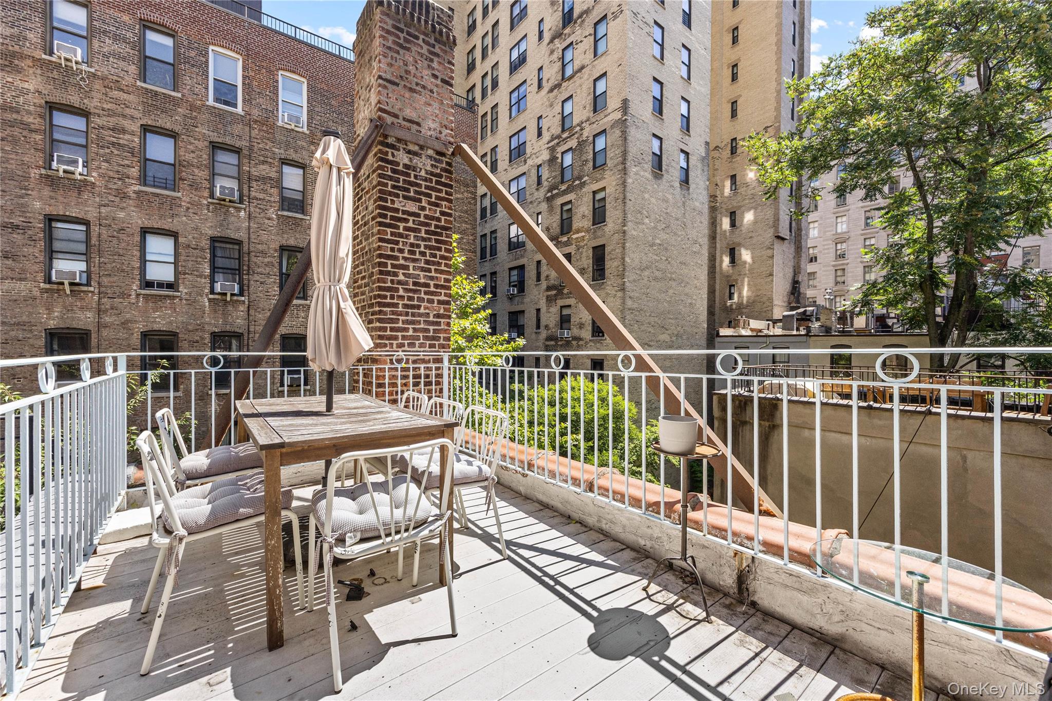 311 W 78th Street Property Photo 22