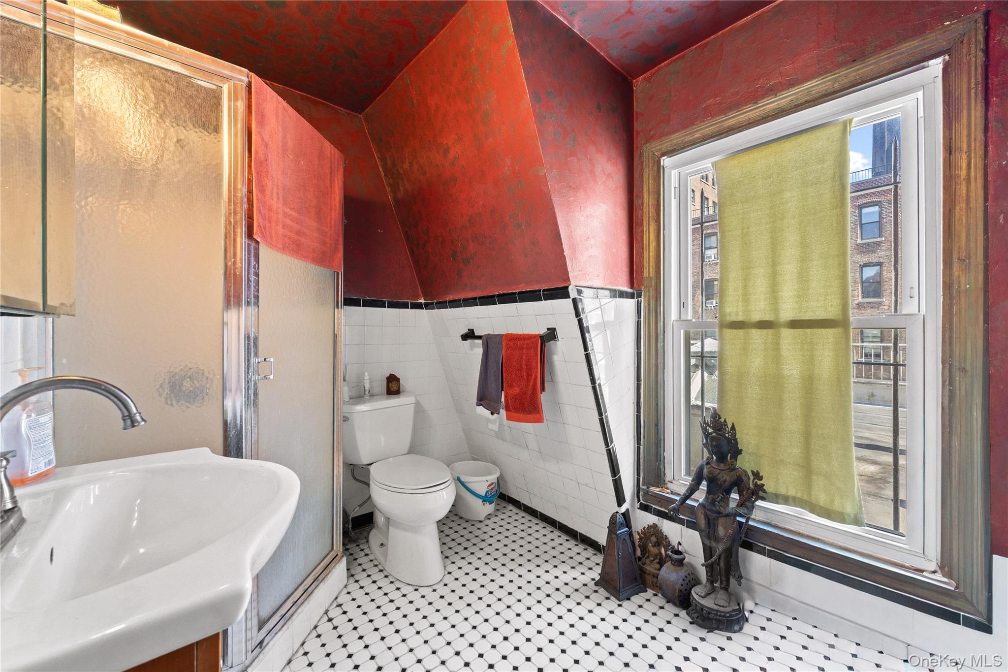 311 W 78th Street Property Photo 31