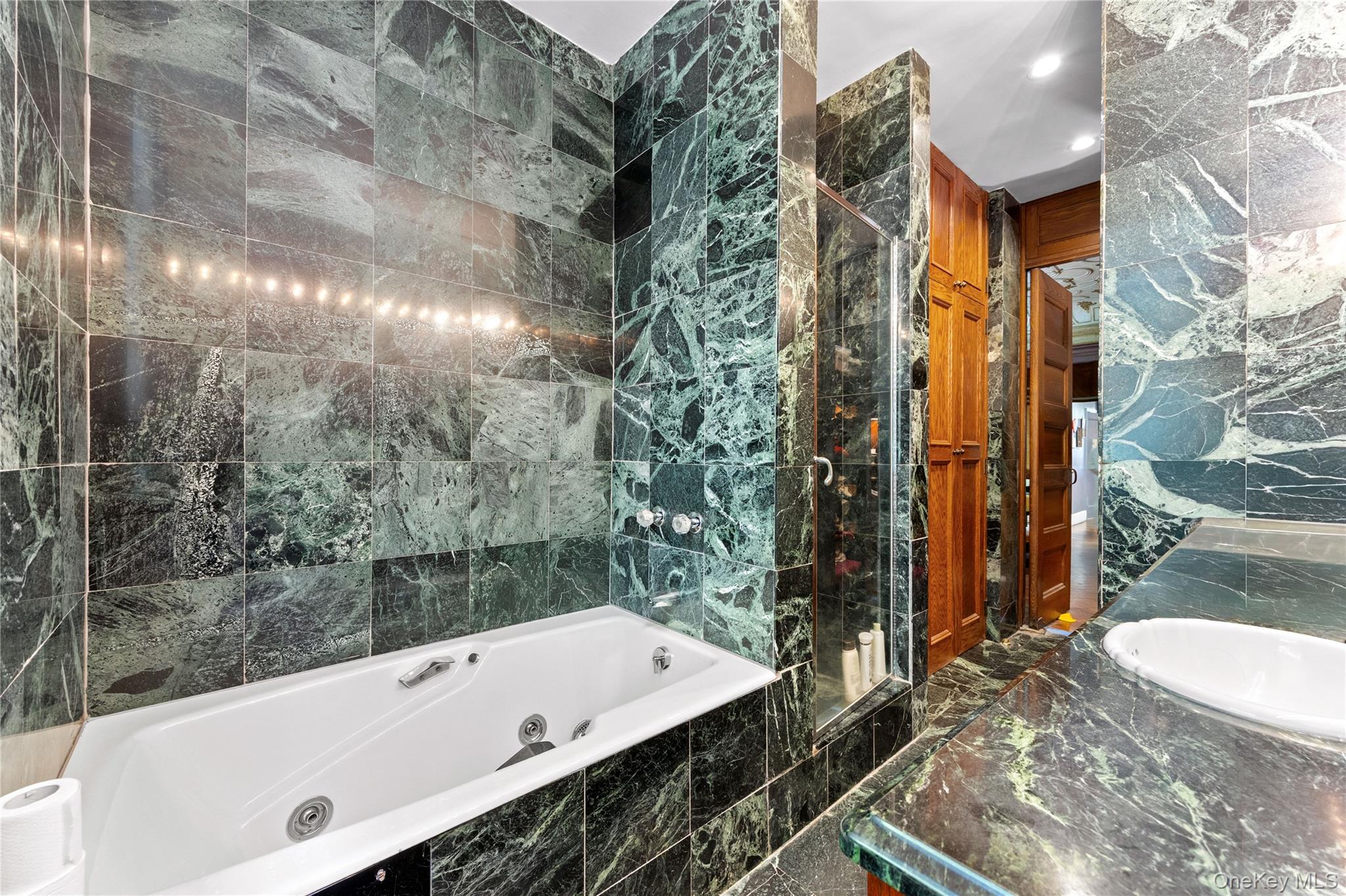 311 W 78th Street Property Photo 42