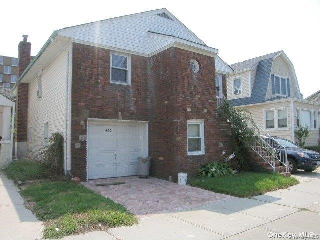 560 E Broadway Side Property Photo 1