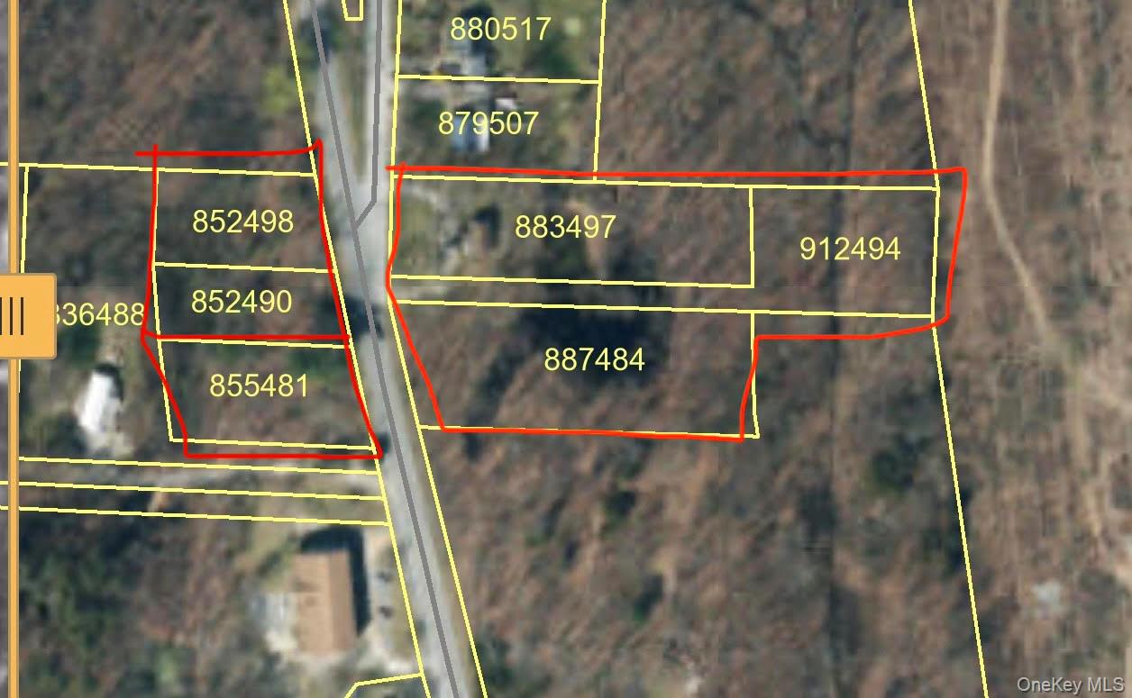 126 S Quaker Lane Property Photo 17