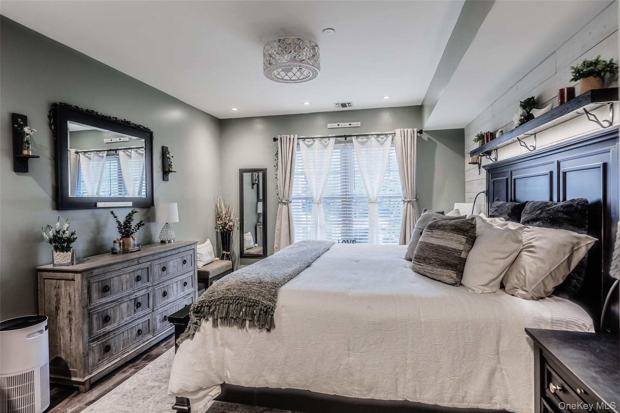 84 Kate Circle Property Photo 12