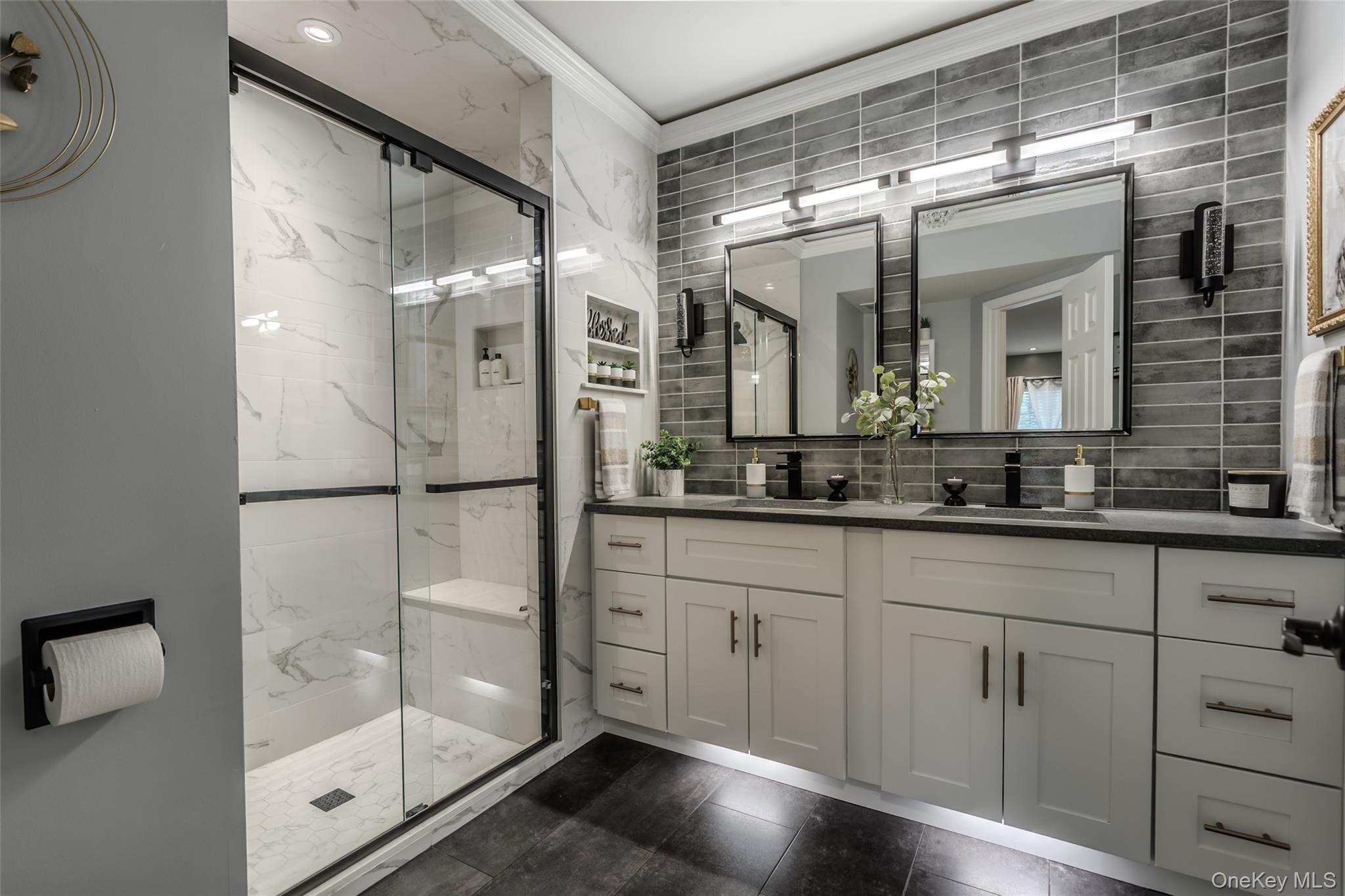 84 Kate Circle Property Photo 13