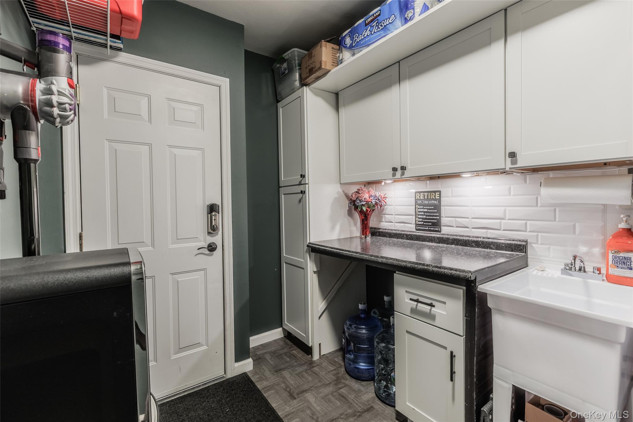 84 Kate Circle Property Photo 15