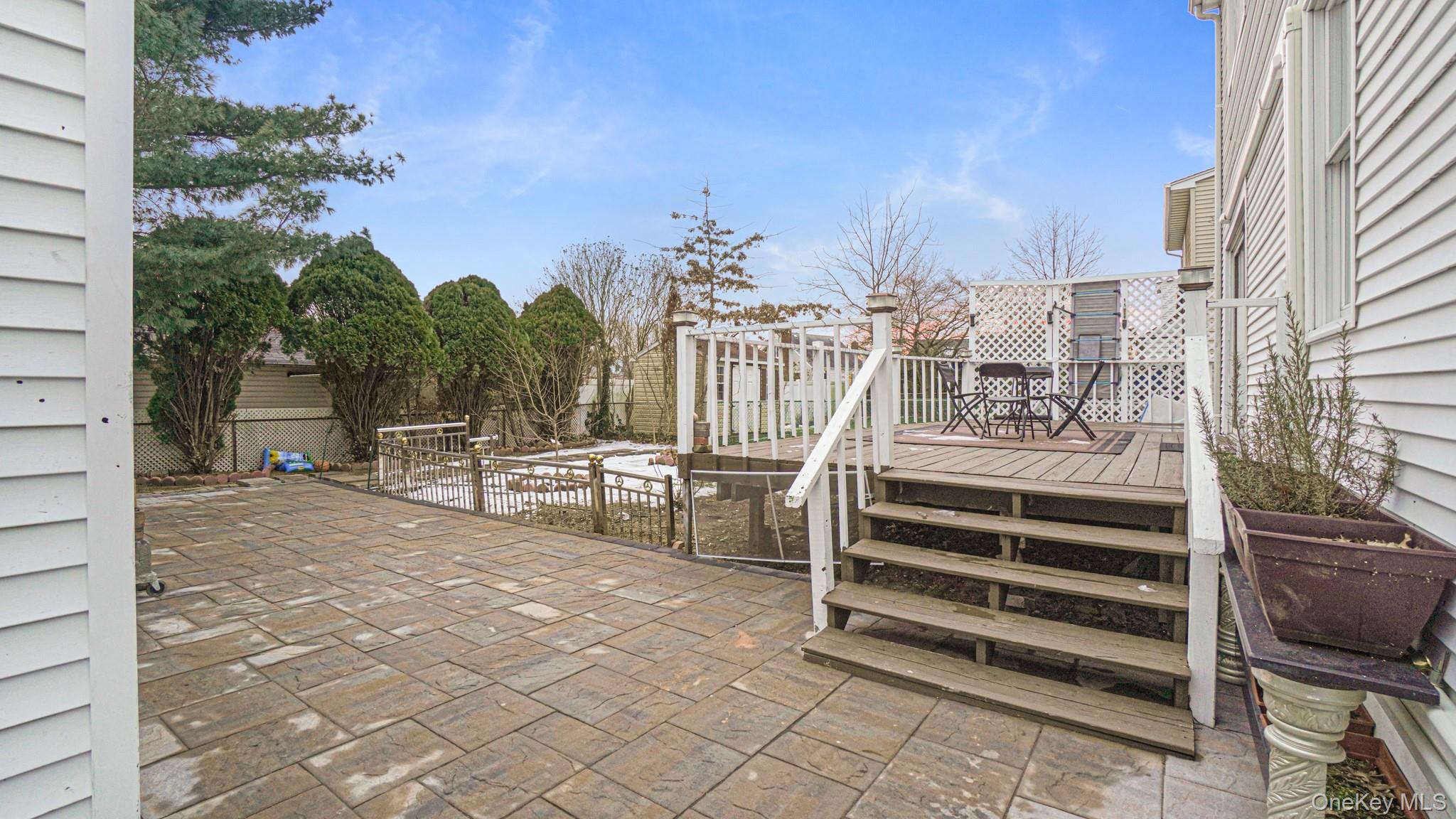 2496 Camp Avenue Property Photo 4