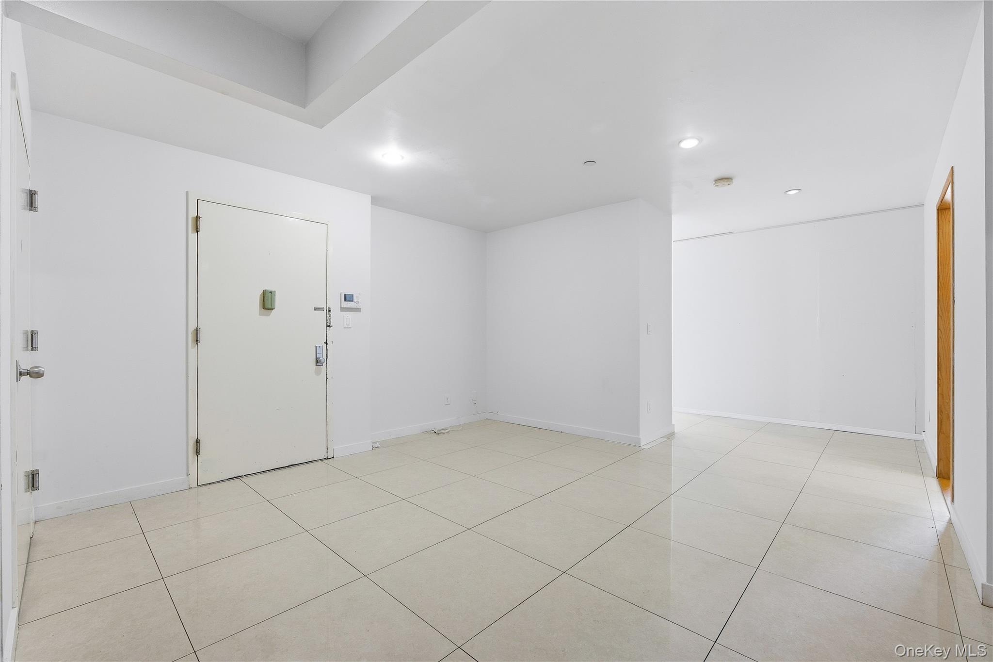 106-07 Northern Boulevard 5b Property Photo 4