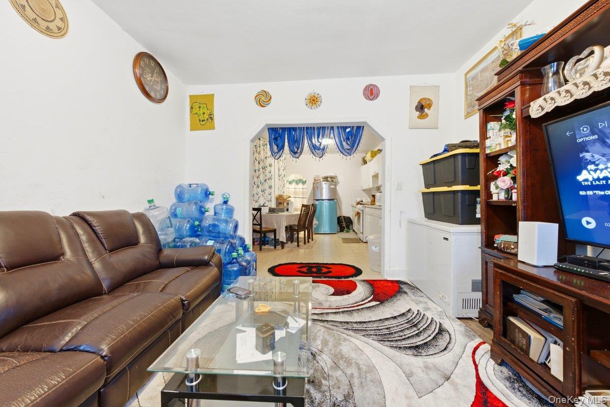 3159 Villa Avenue Property Photo 3