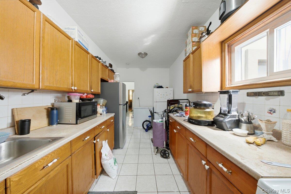 3159 Villa Avenue Property Photo 6