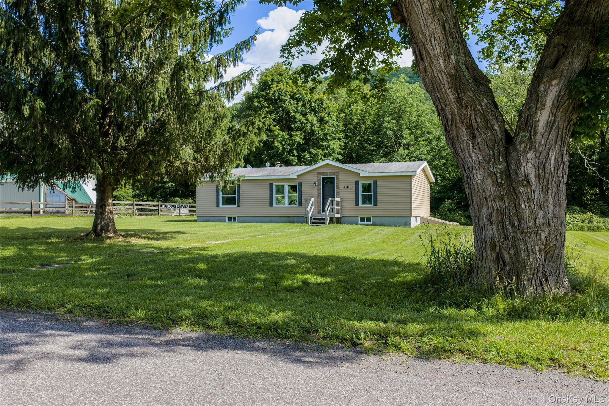 1780 Roses Brook Road Property Photo 2